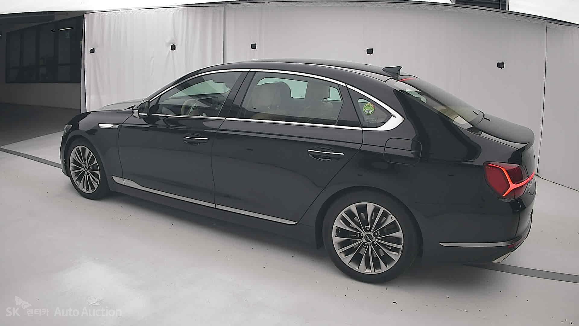2022 - kia k9