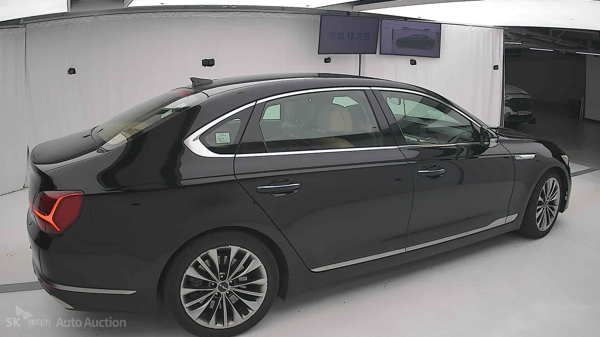 2022 - kia k9