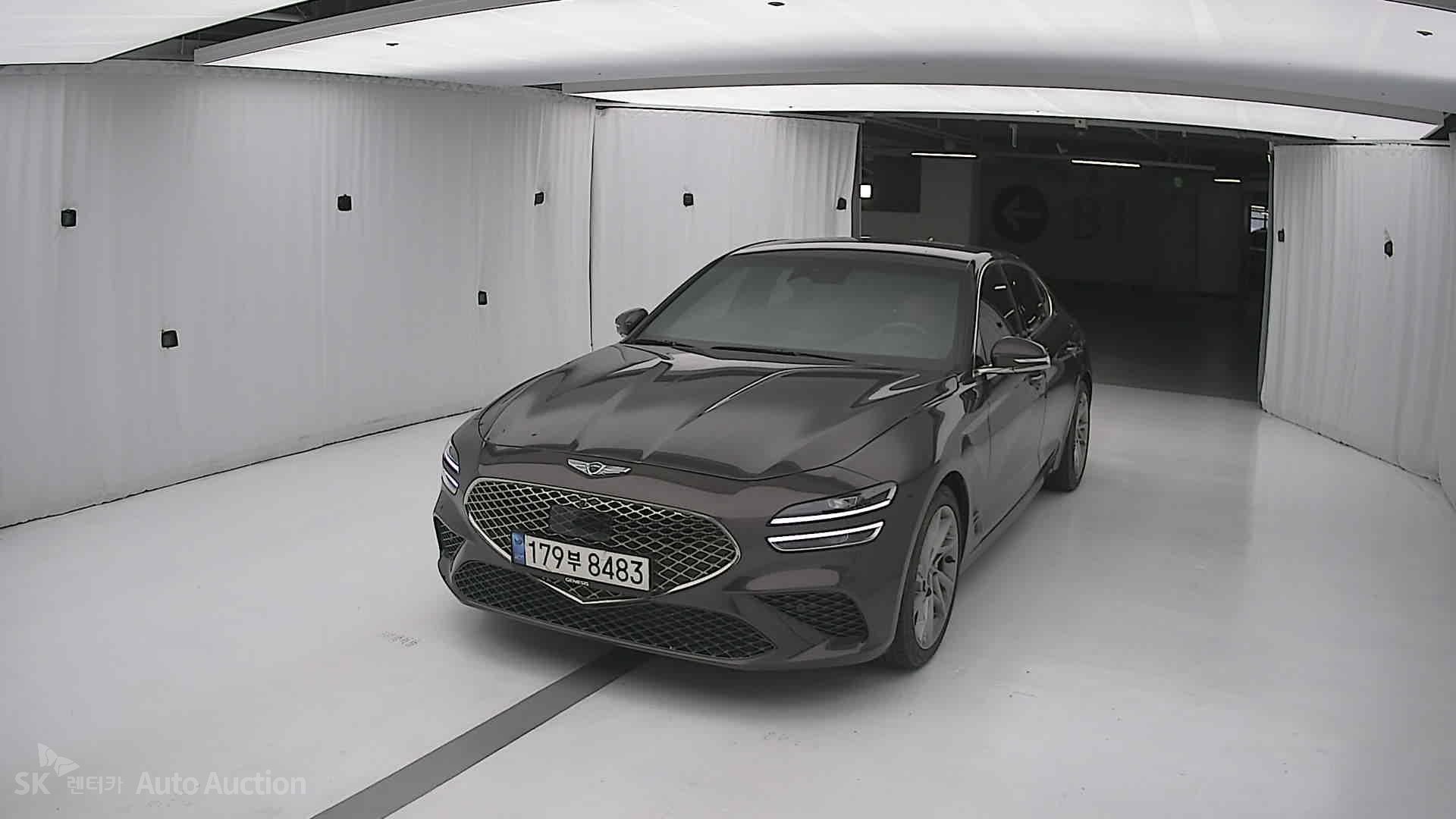 Genesis The NewG70 Gasoline 2.0T 2WD Base