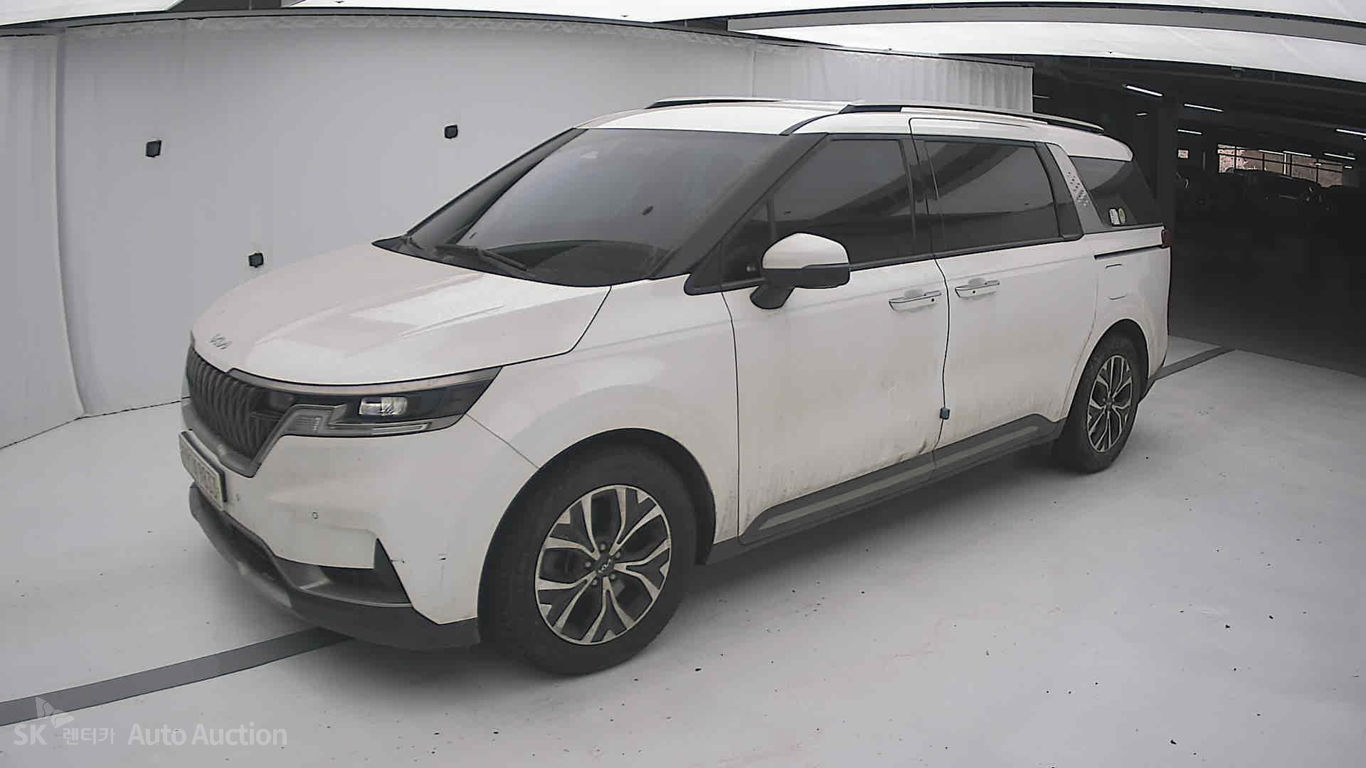 2023 - kia carnival