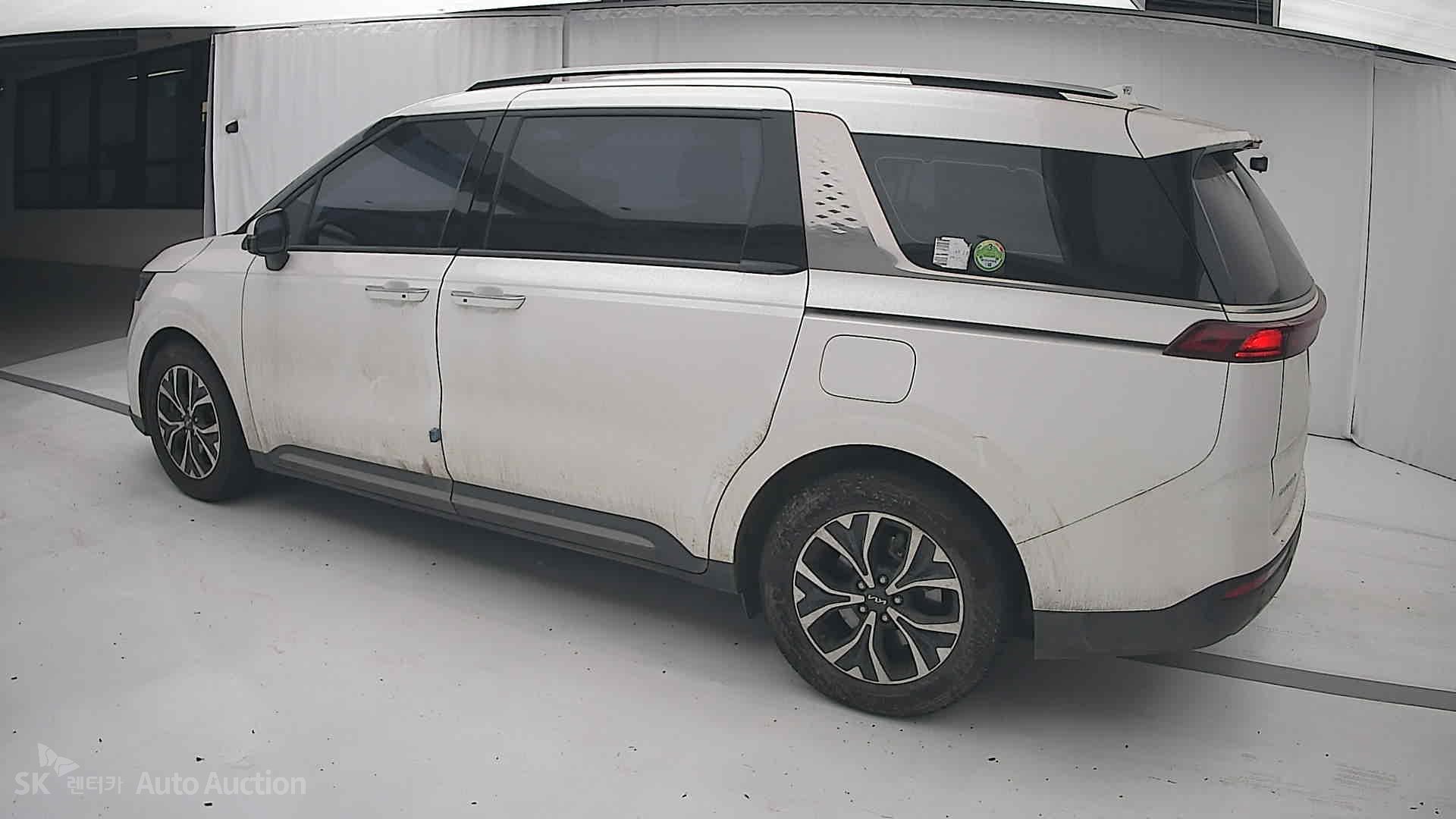 2023 - kia carnival