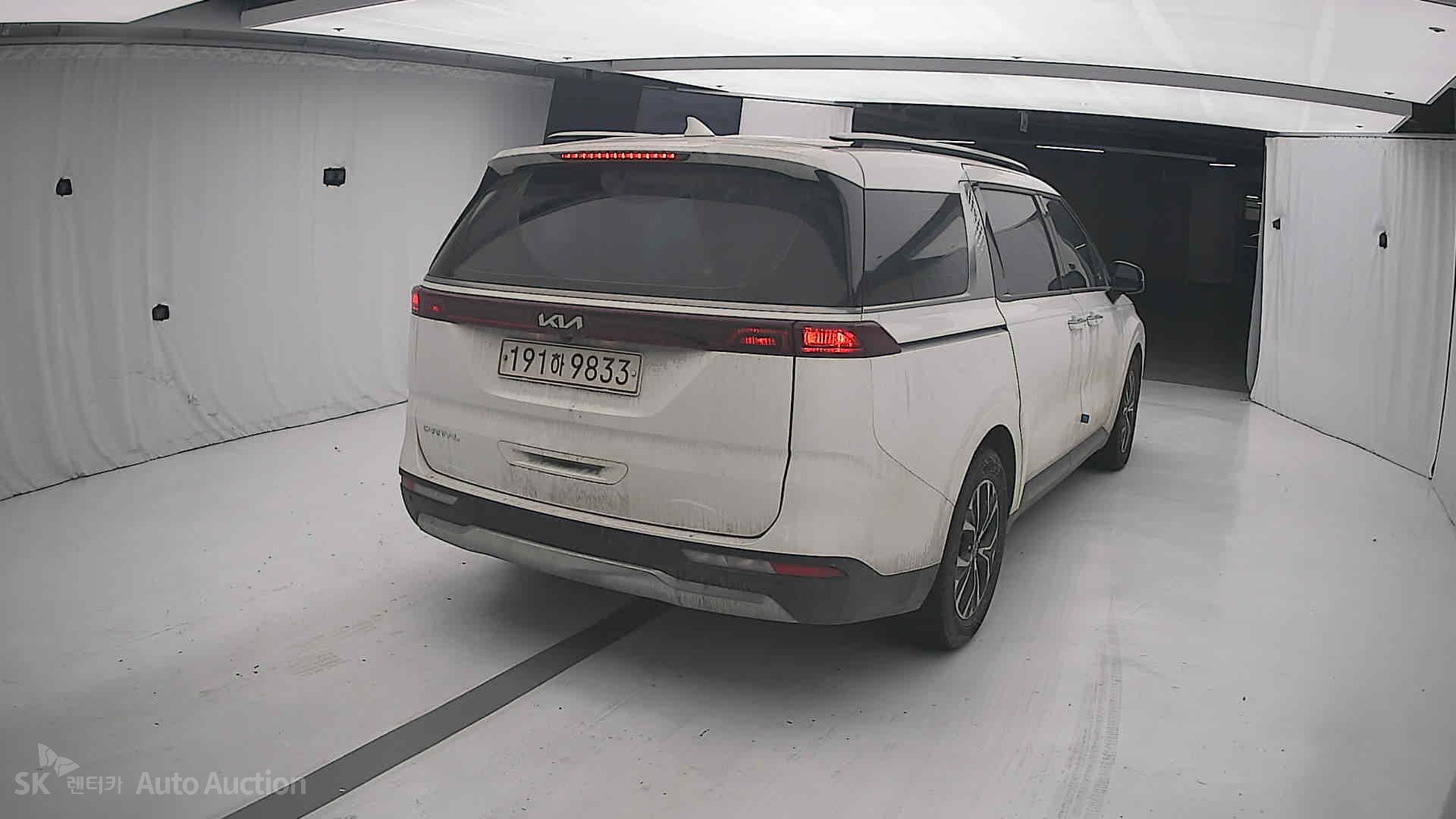 2023 - kia carnival