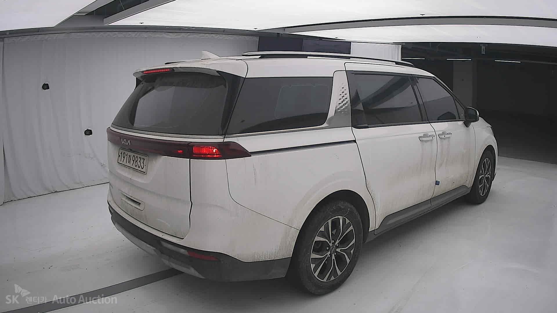 2023 - kia carnival