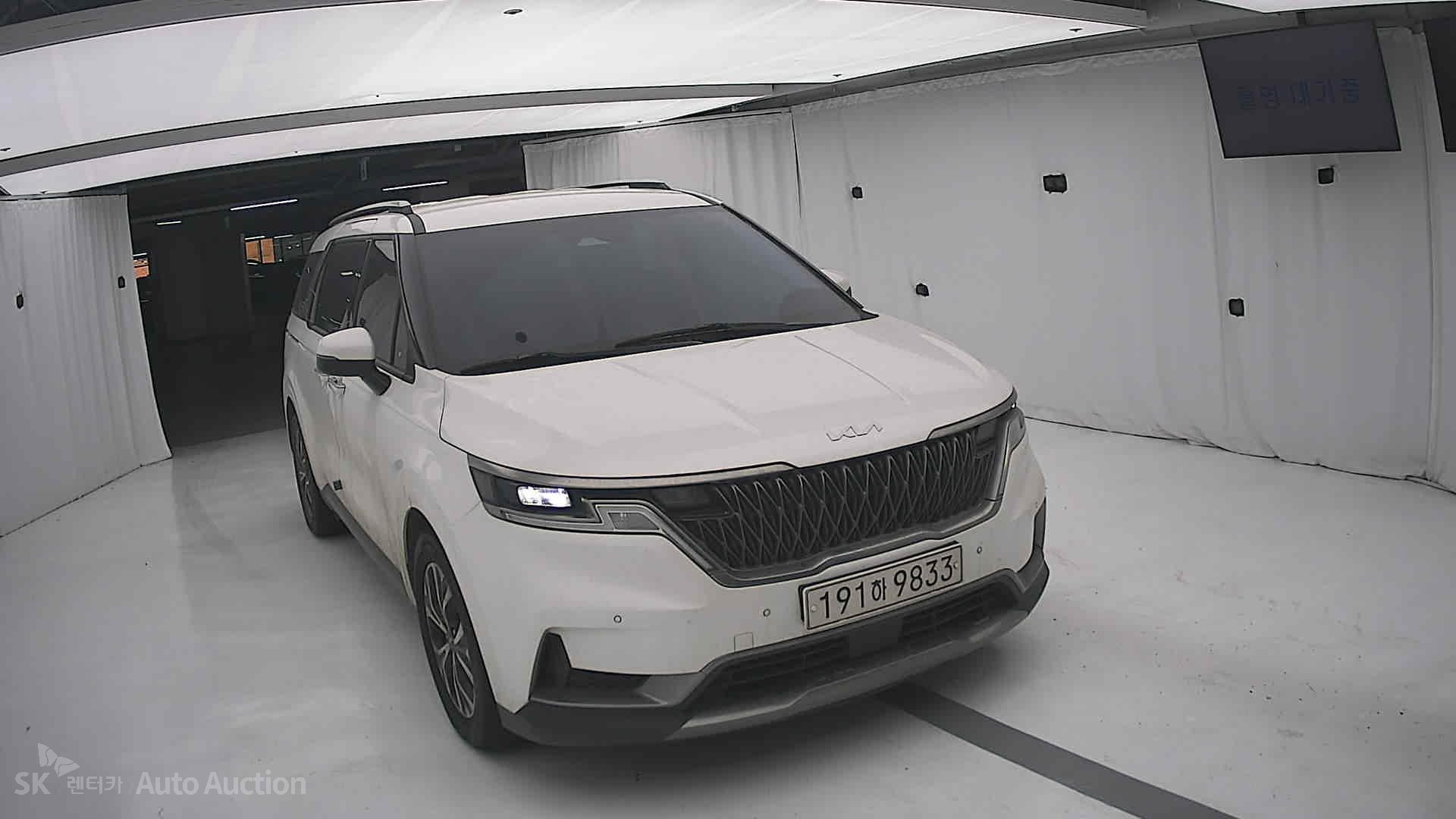 2023 - kia carnival