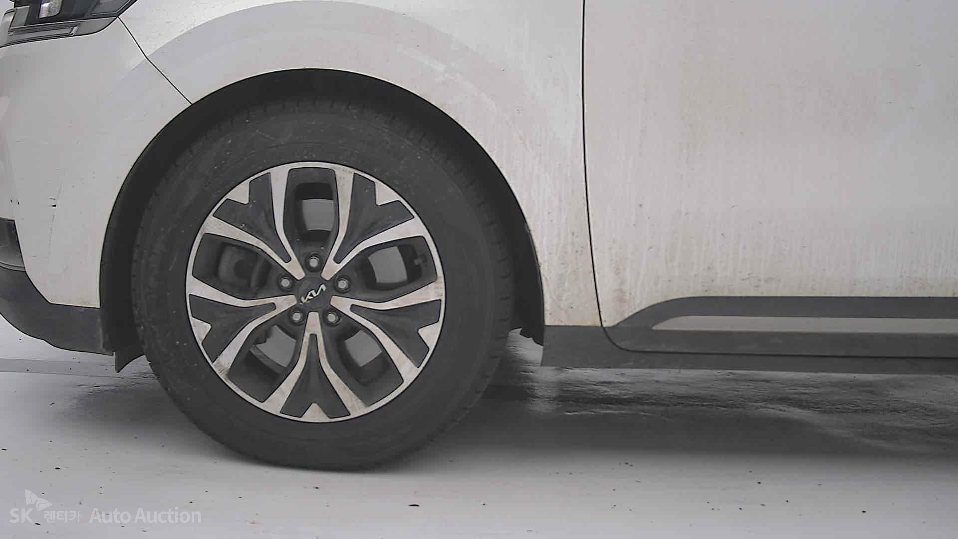 2023 - kia carnival