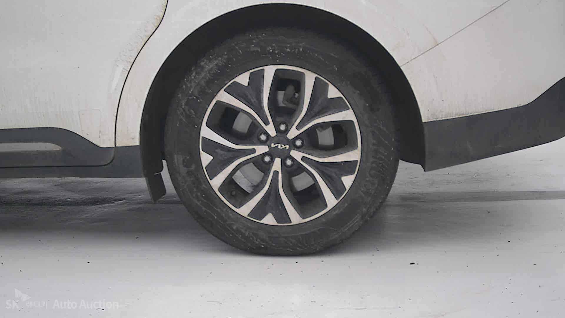 2023 - kia carnival