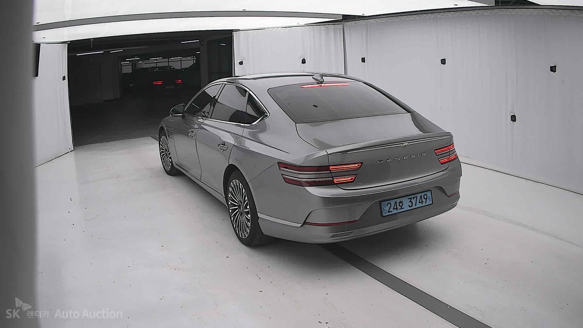 2022 - genesis eg80