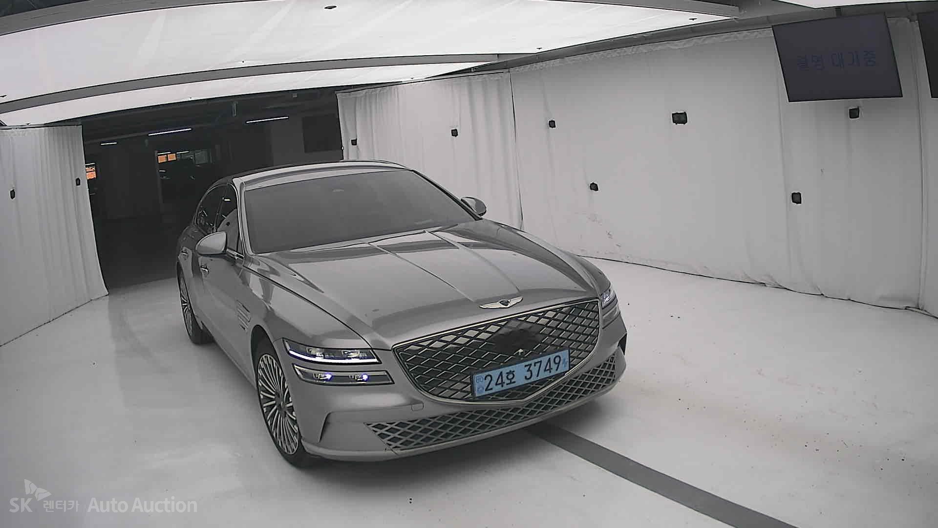 2022 - genesis eg80