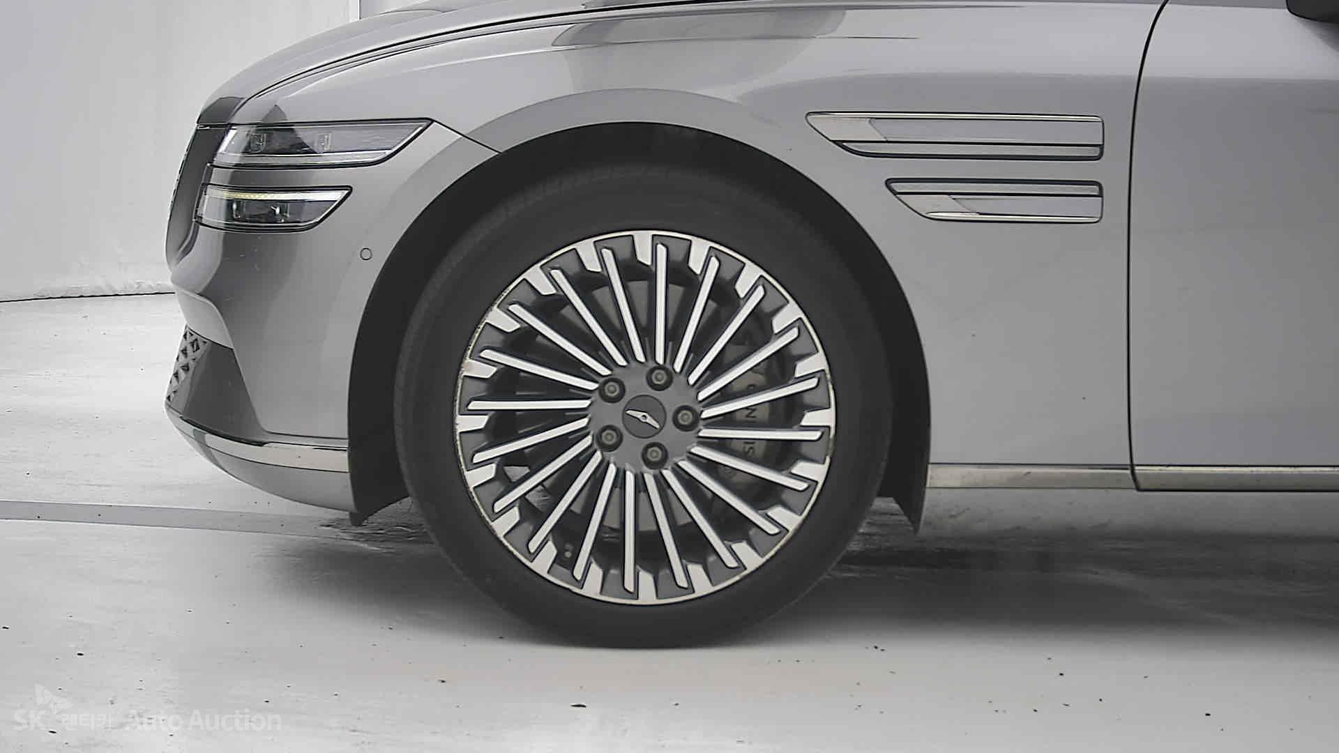 2022 - genesis eg80