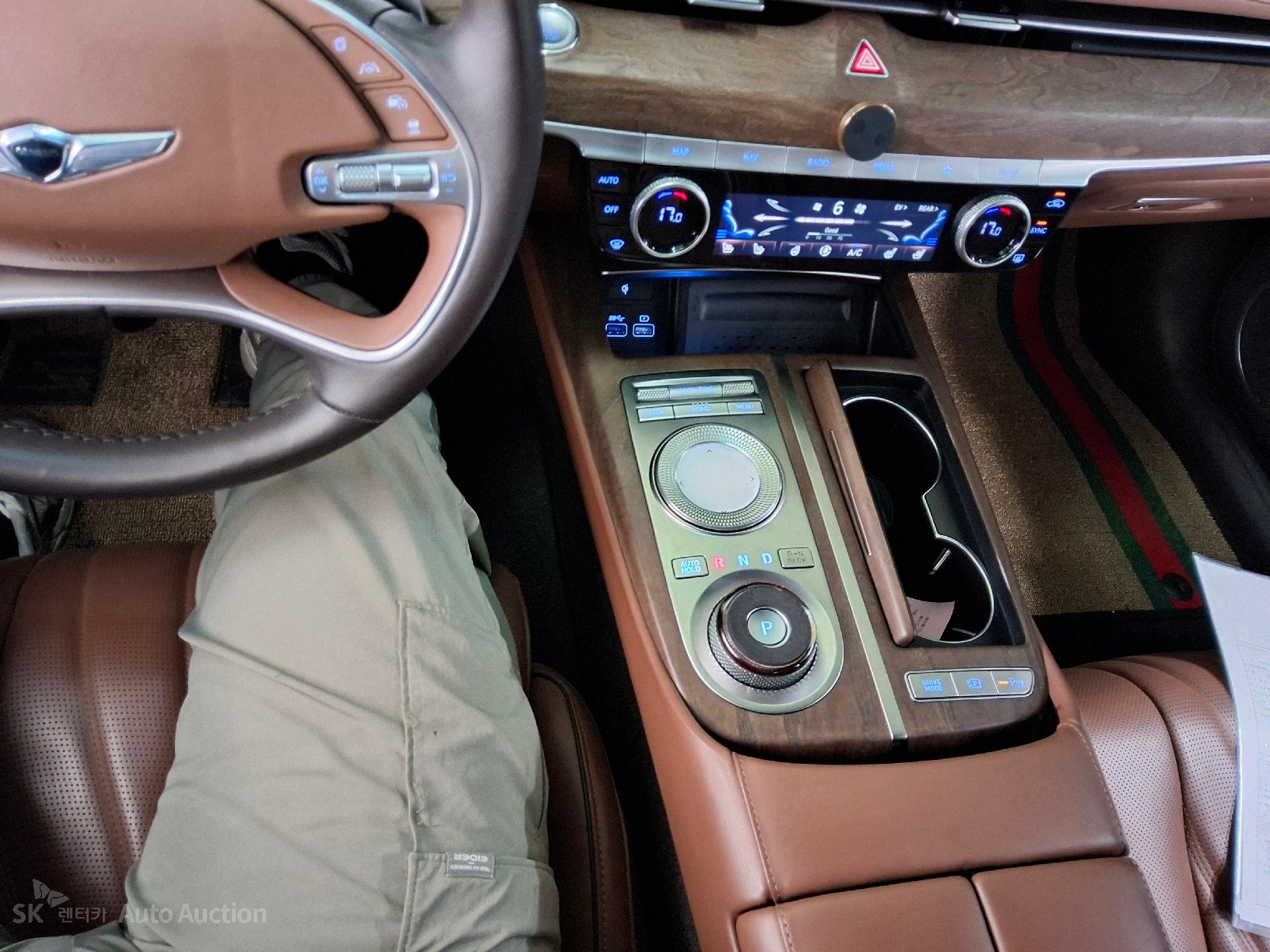 2022 - genesis eg80