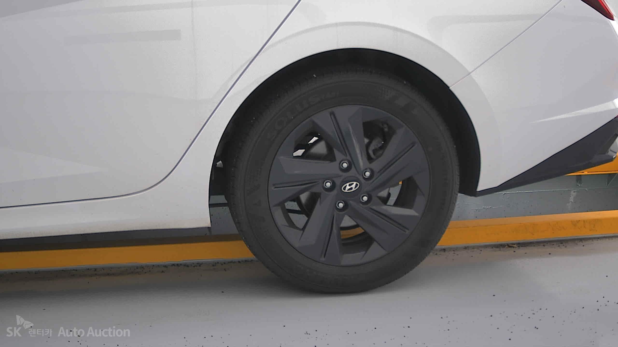 2023 - hyundai avante