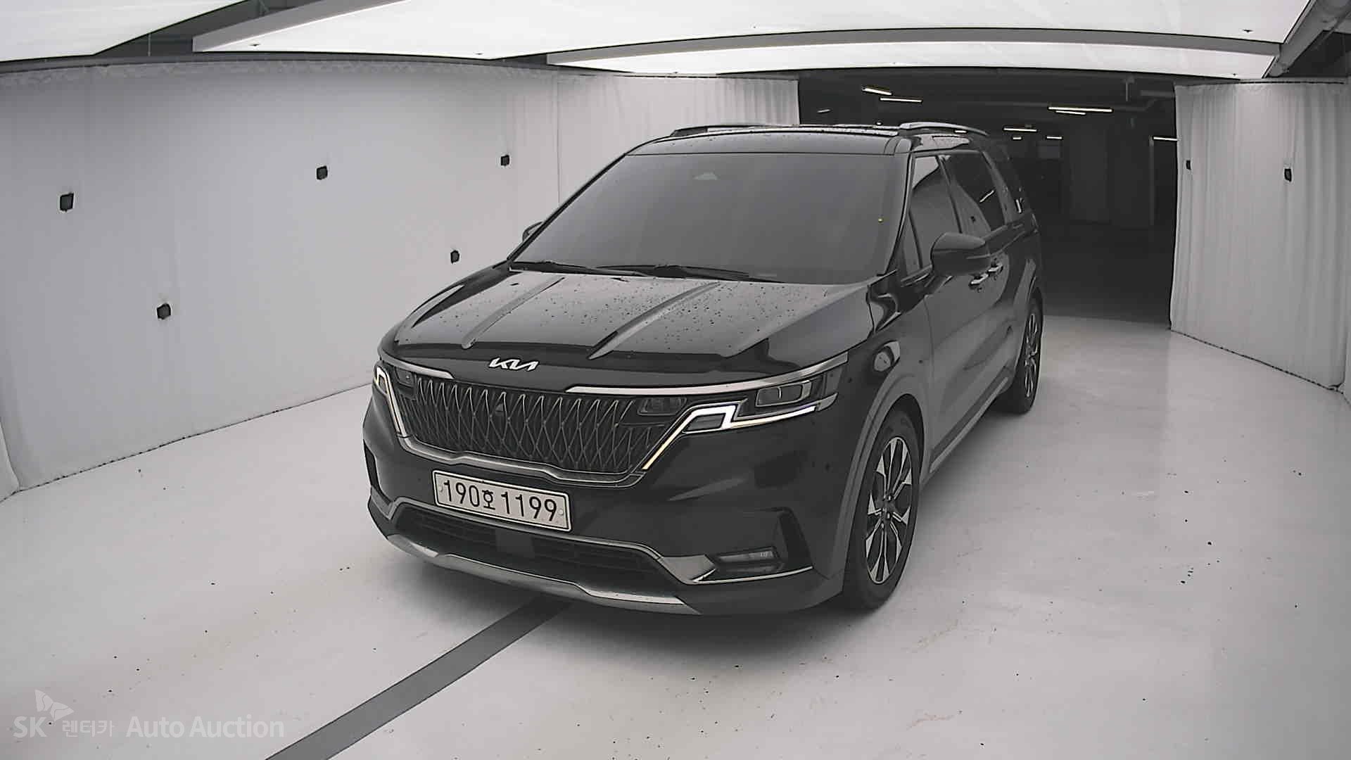 2022 - kia carnival