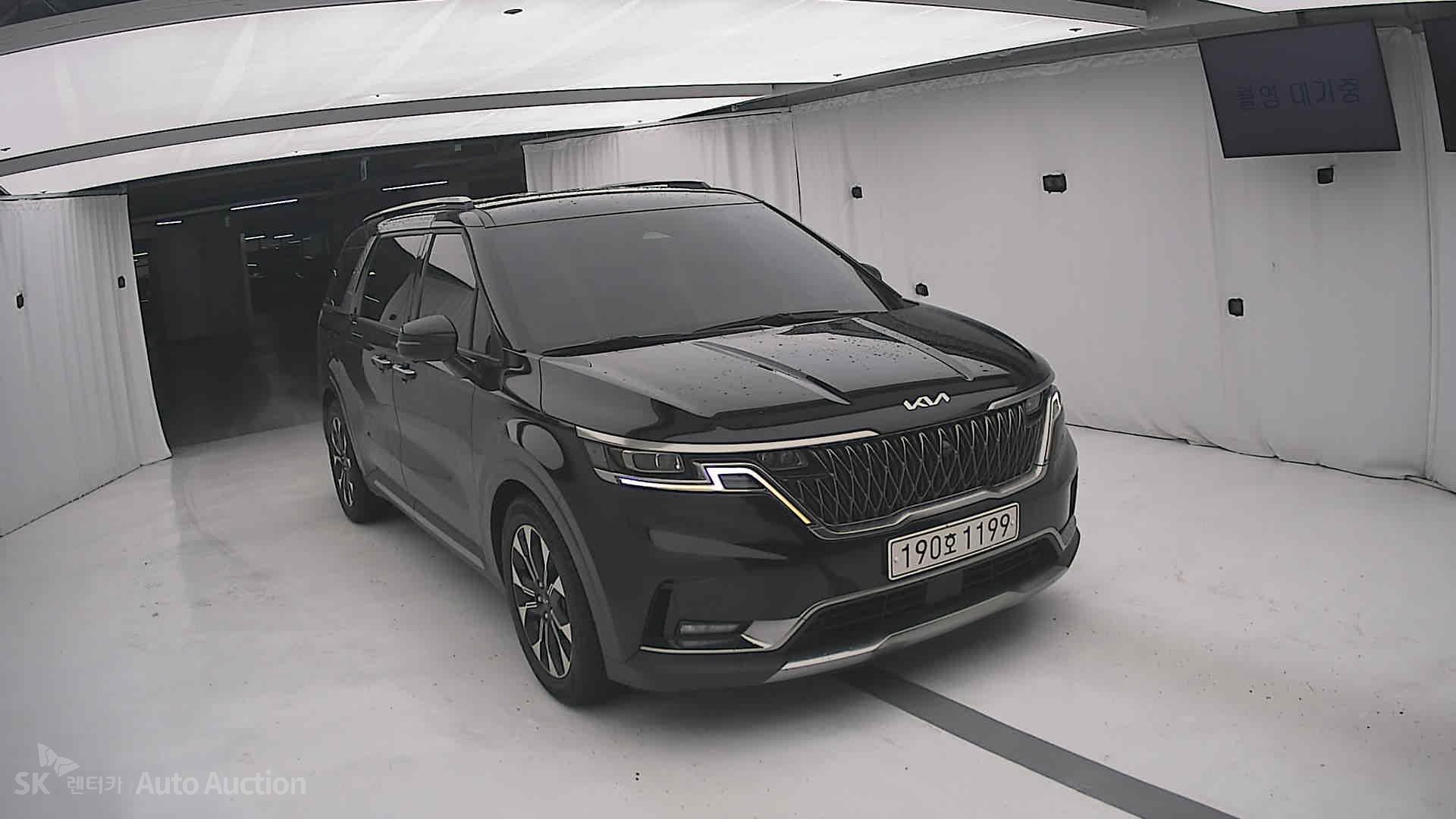 2022 - kia carnival