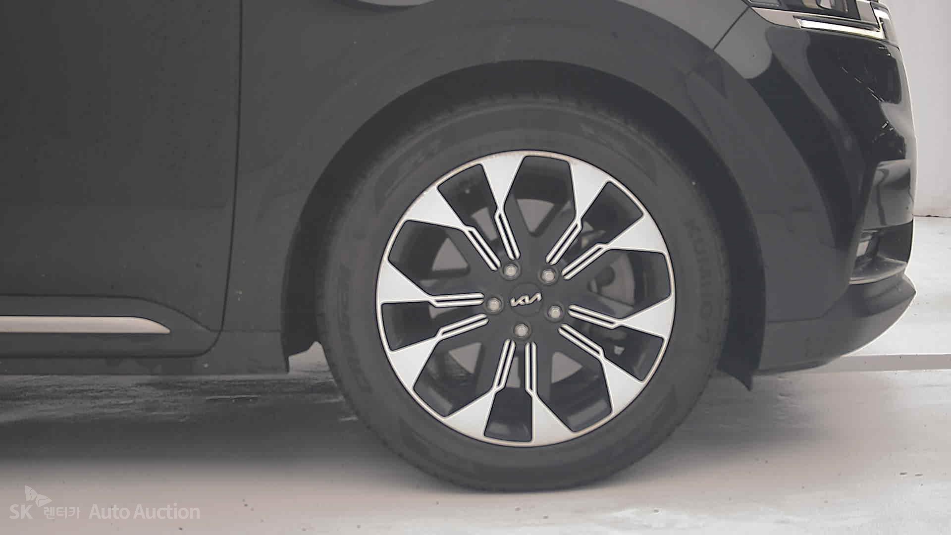 2022 - kia carnival