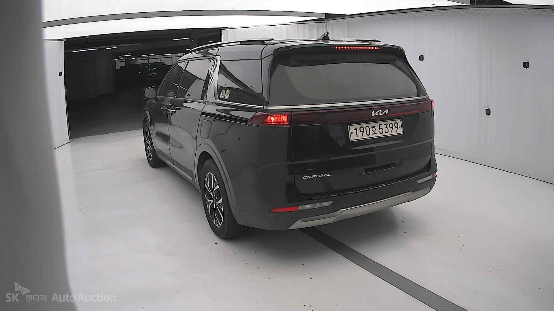 2023 - kia carnival