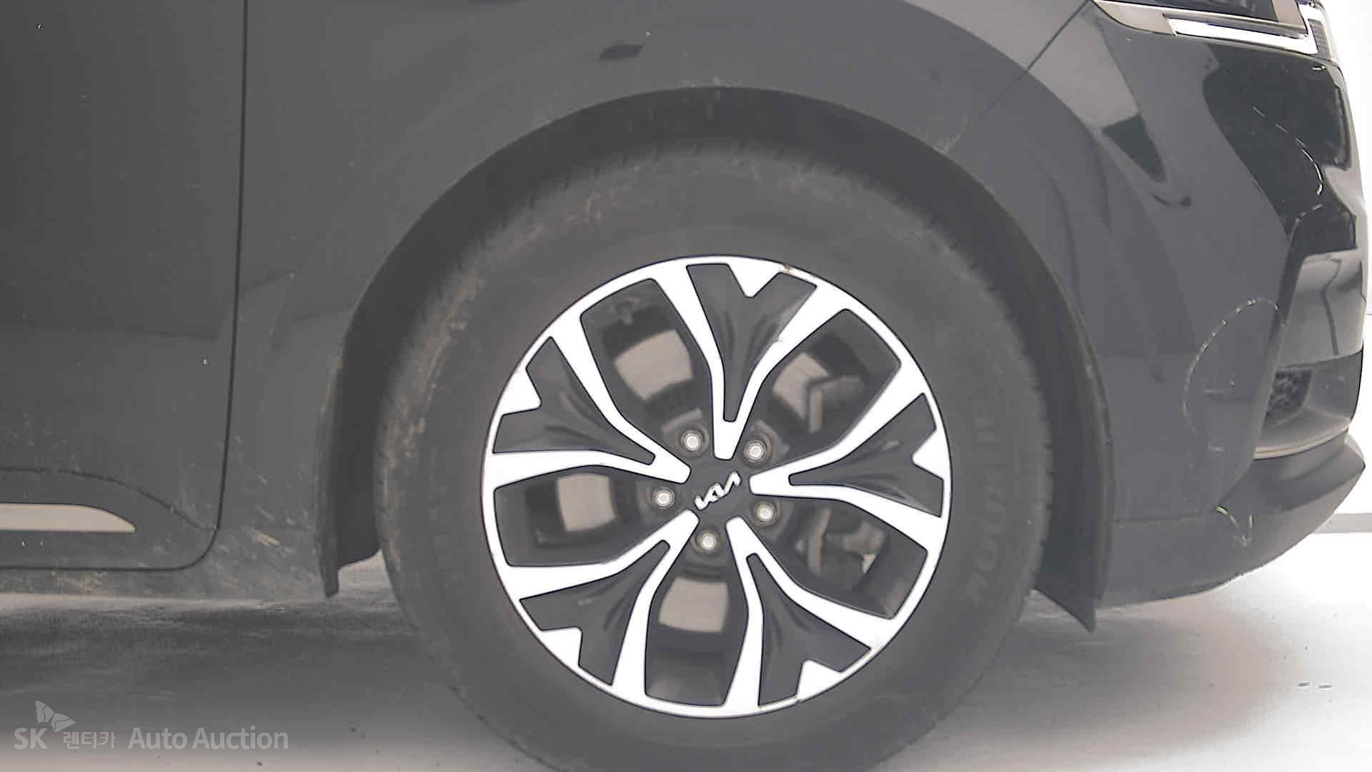 2023 - kia carnival