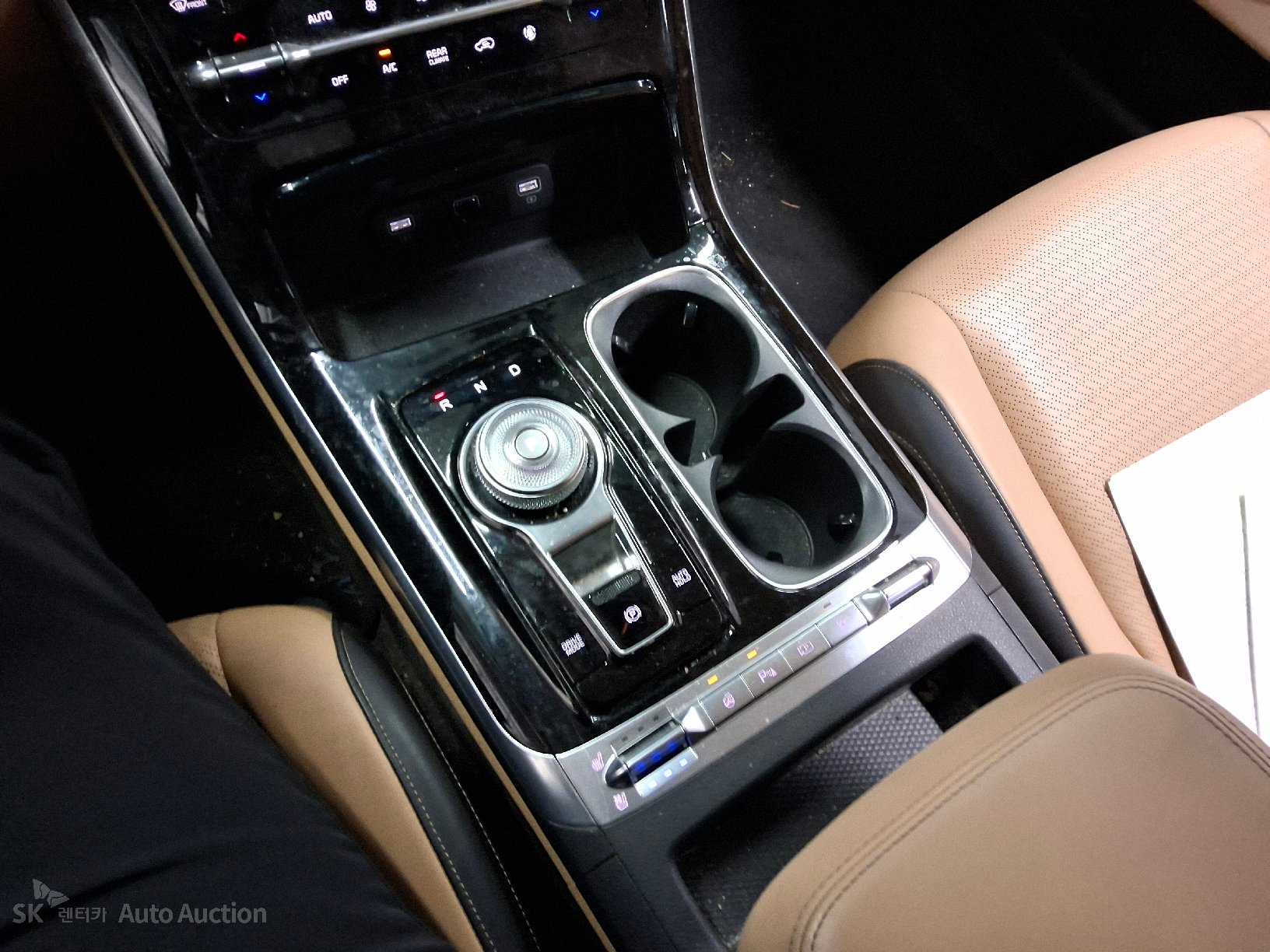 2023 - kia carnival