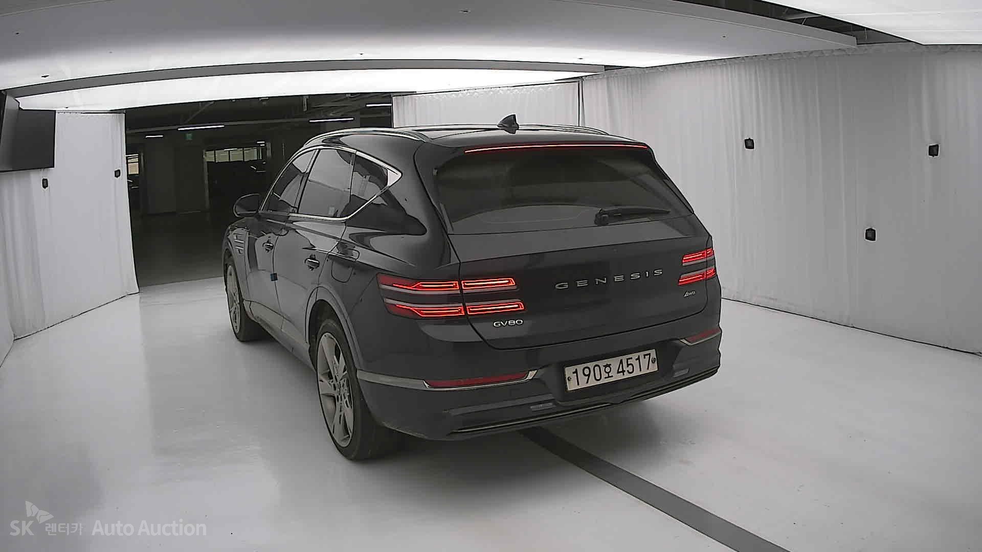 2022 - genesis gv80