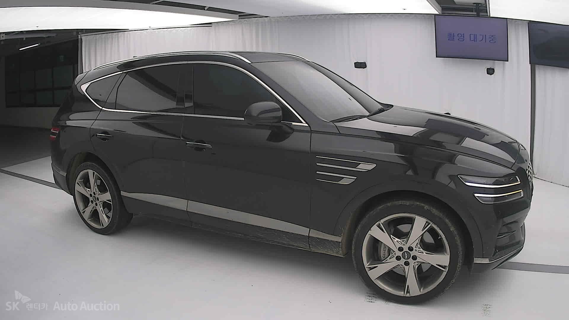 2022 - genesis gv80