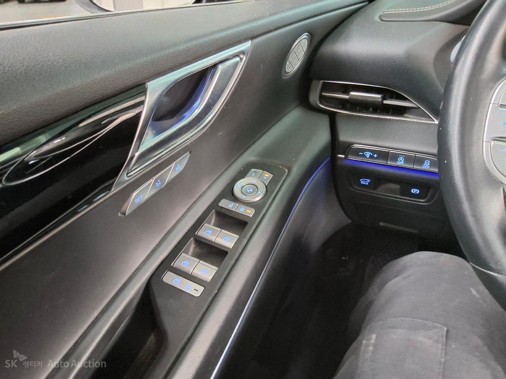 2022 - genesis gv80