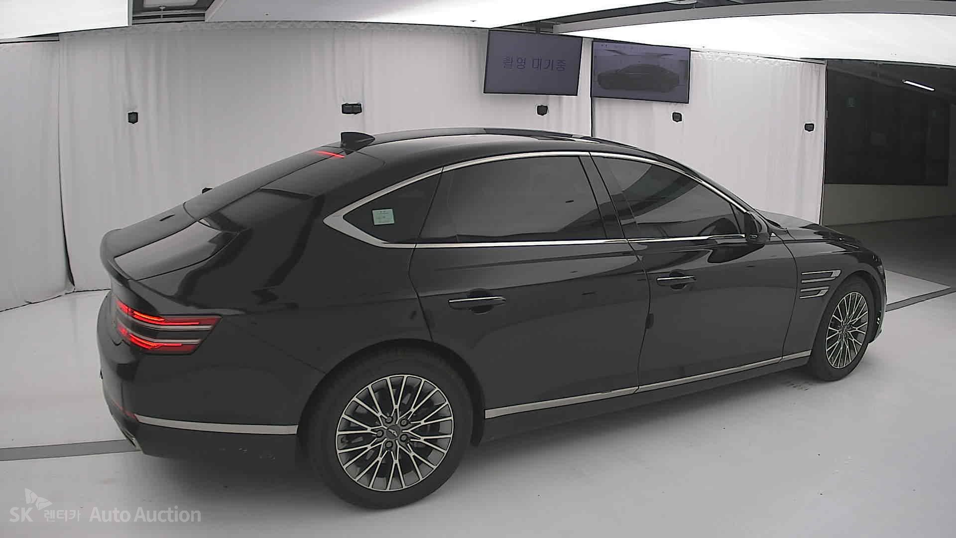 2022 - genesis g80