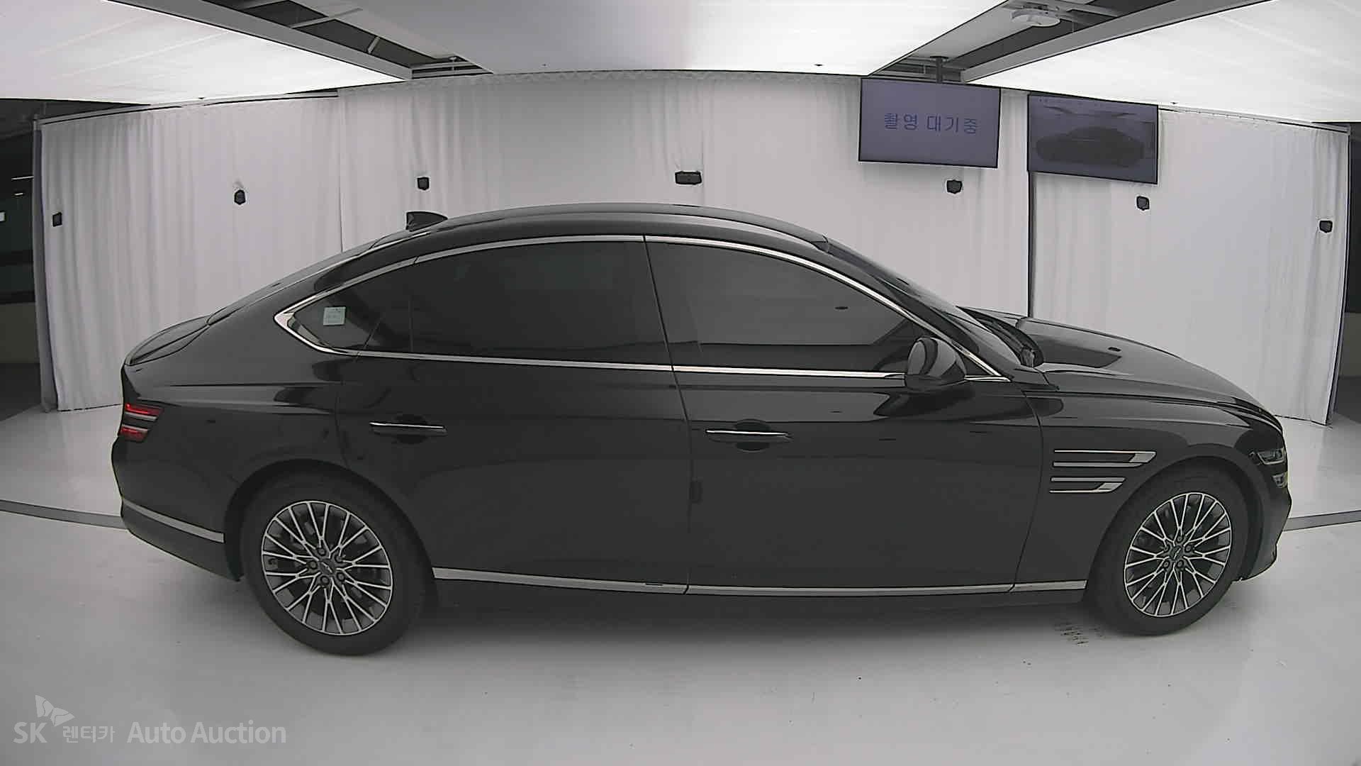 2022 - genesis g80