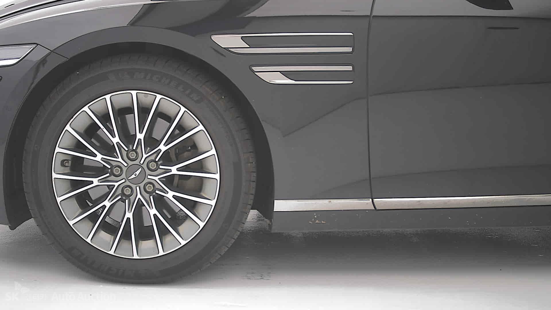 2022 - genesis g80