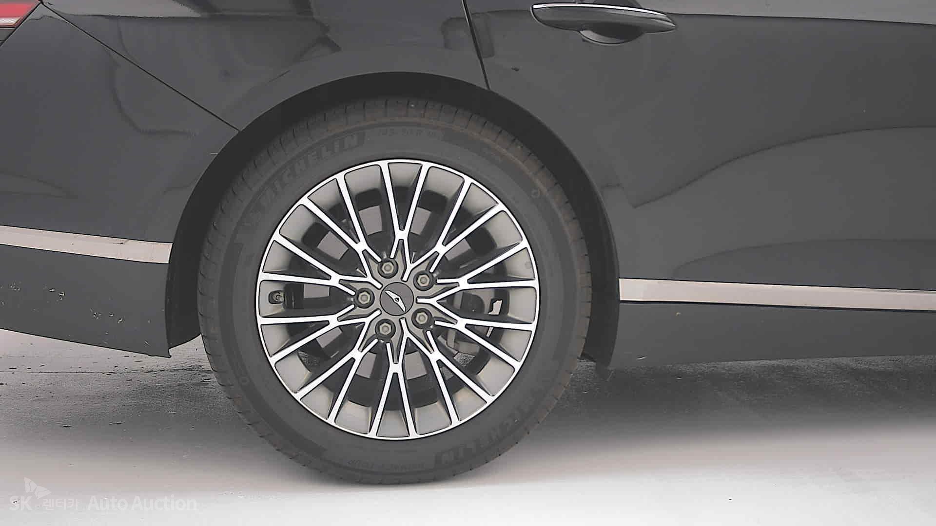 2022 - genesis g80