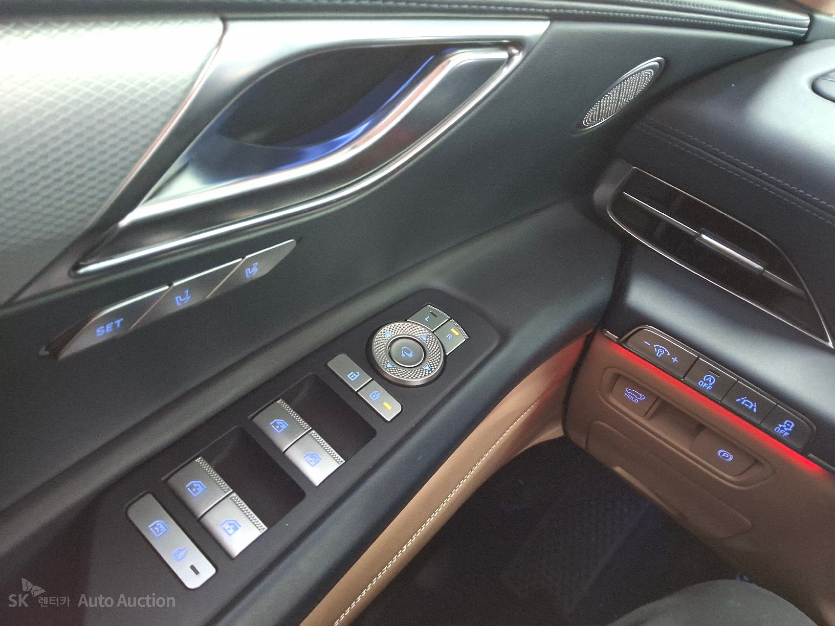 2021 - genesis gv80