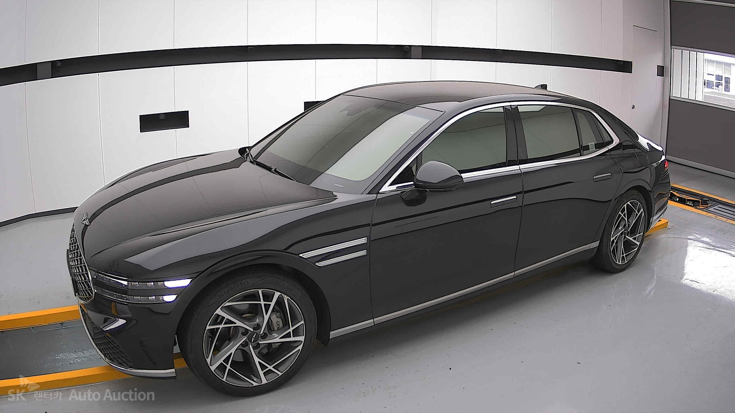 2022 - genesis g90