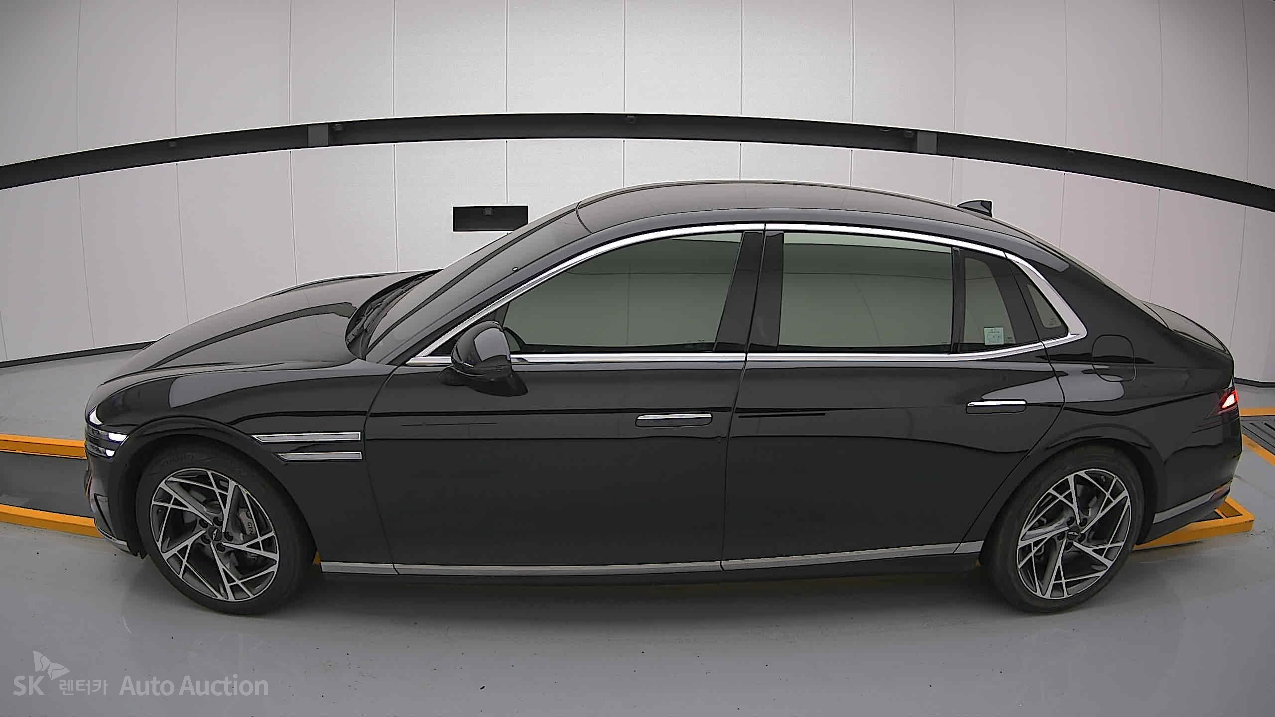 2022 - genesis g90