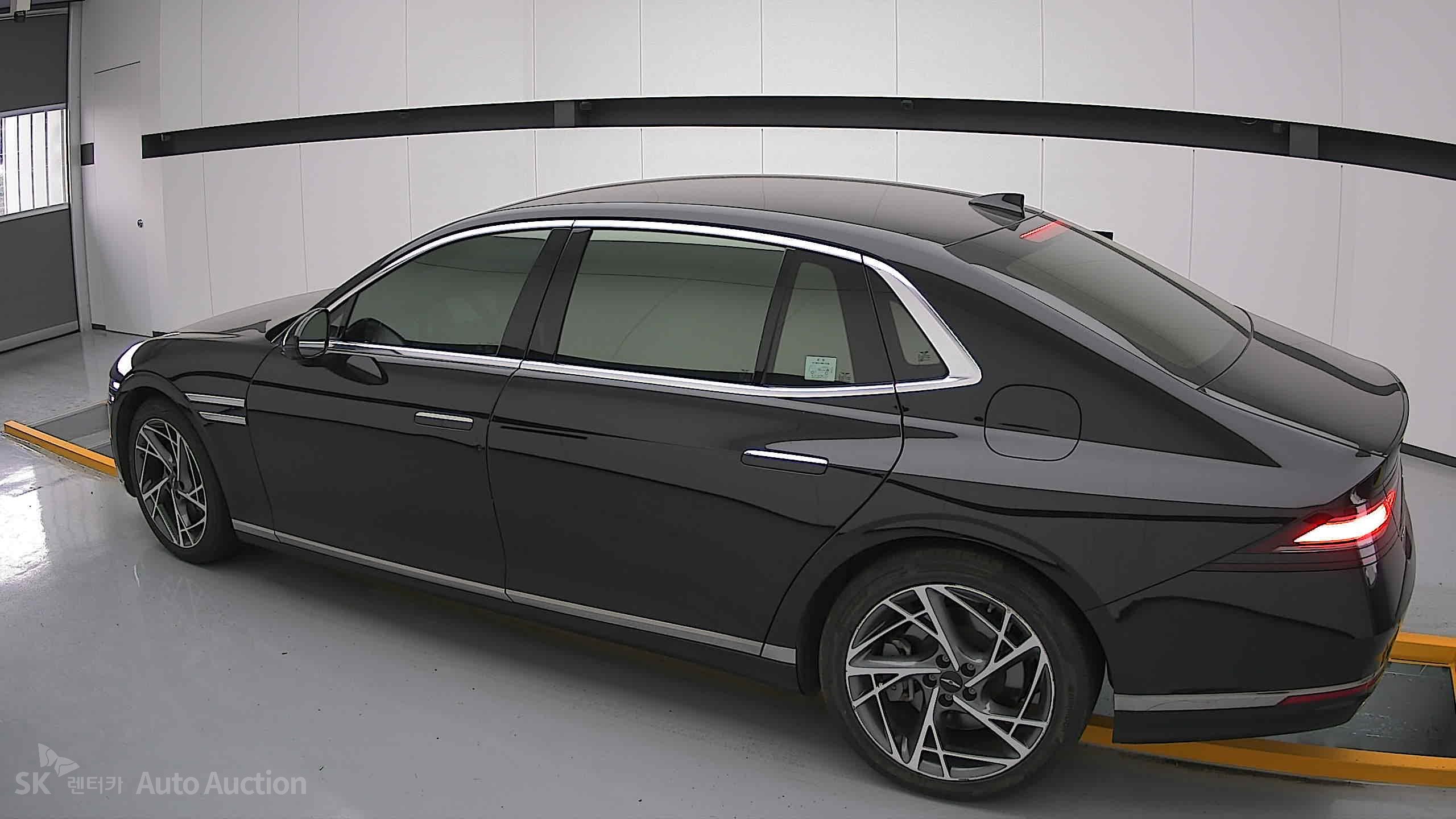 2022 - genesis g90
