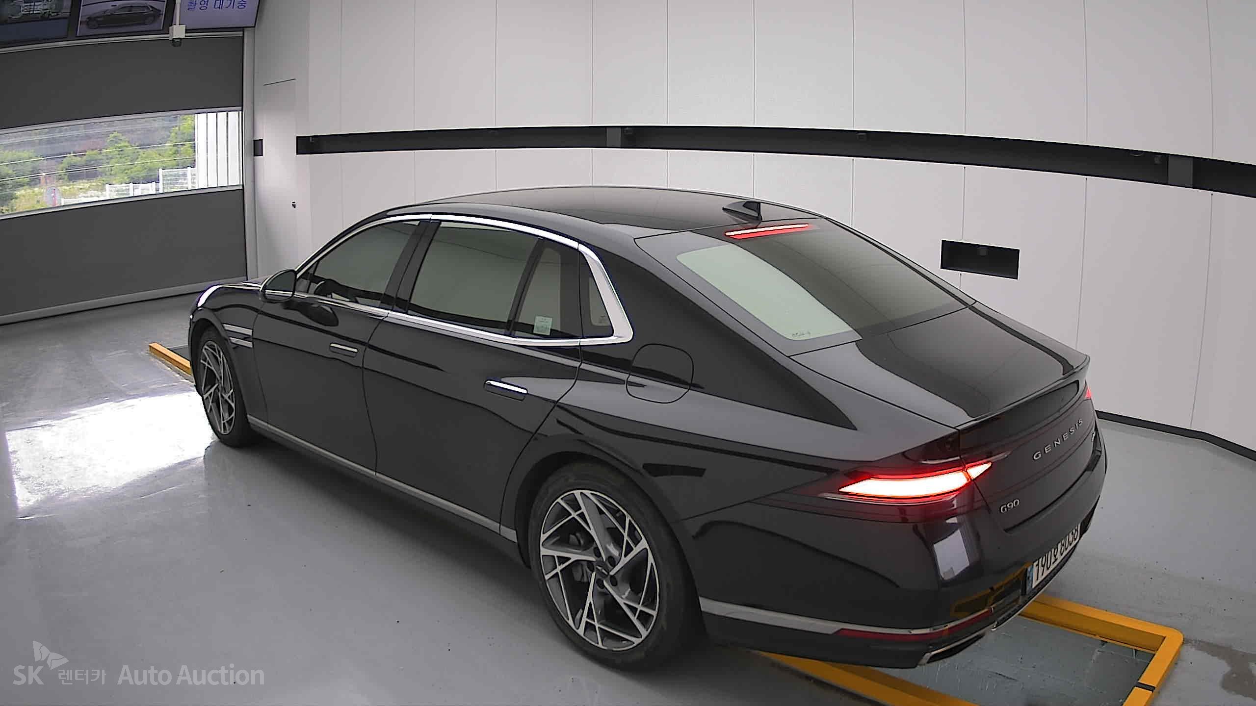 2022 - genesis g90