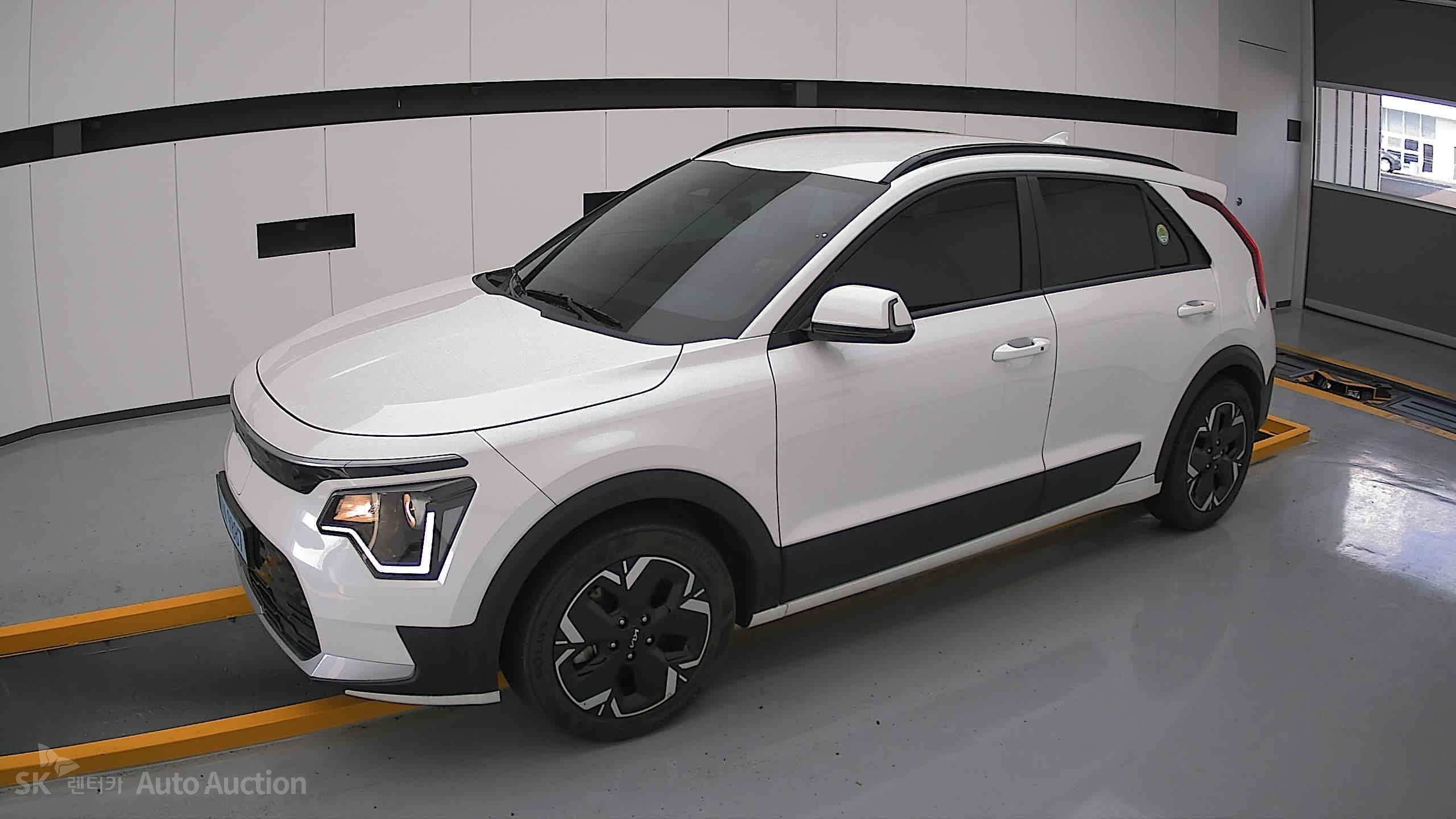 2023 - kia niro ev