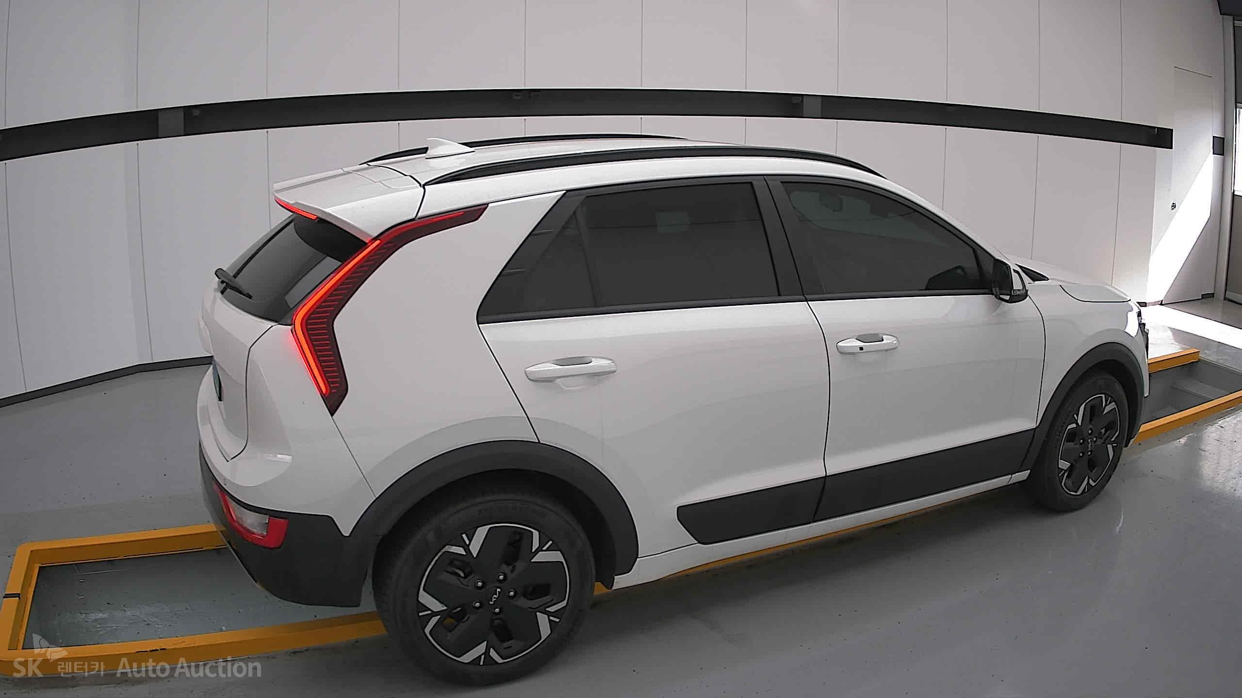 2023 - kia niro ev