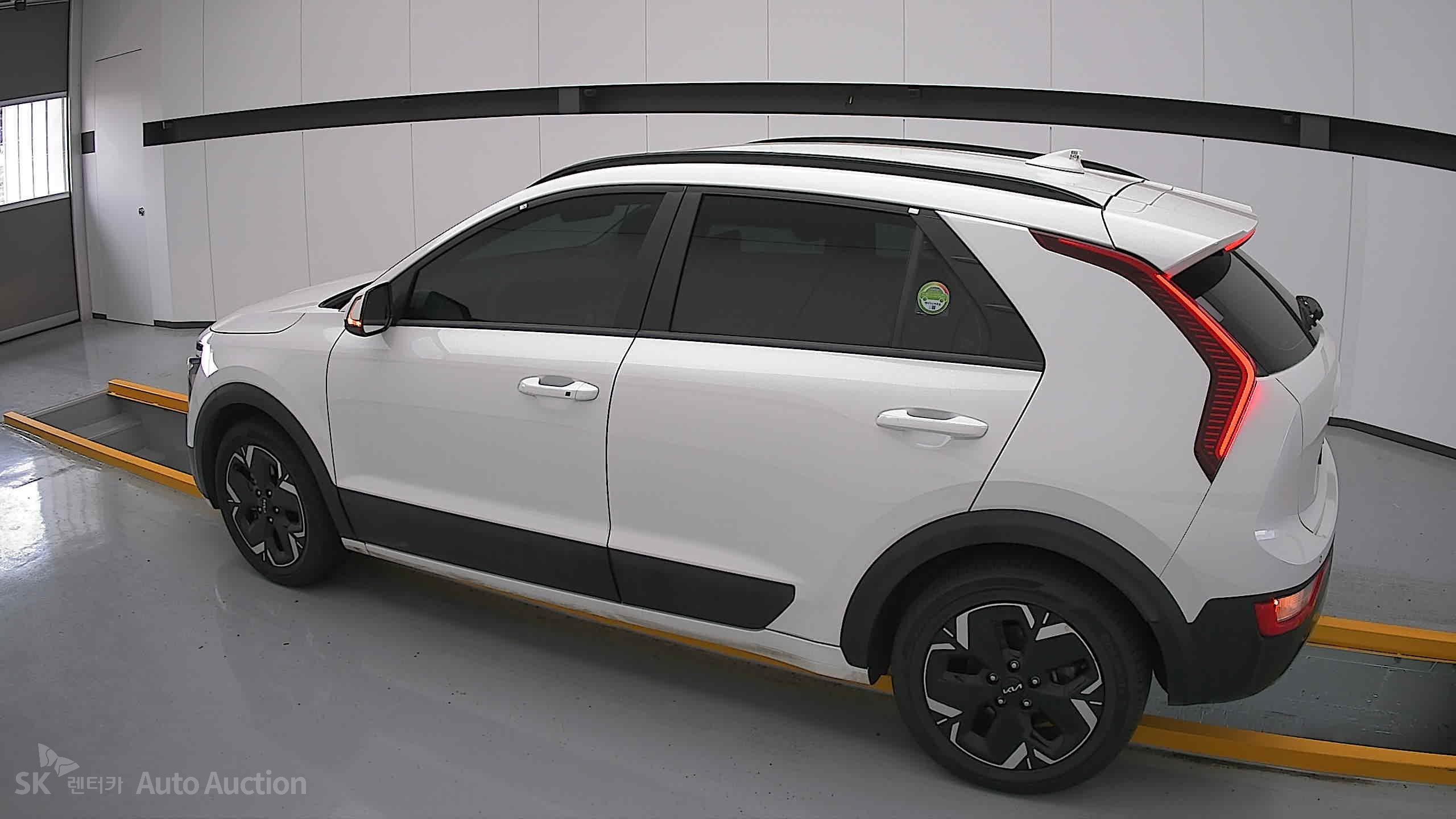 2023 - kia niro ev