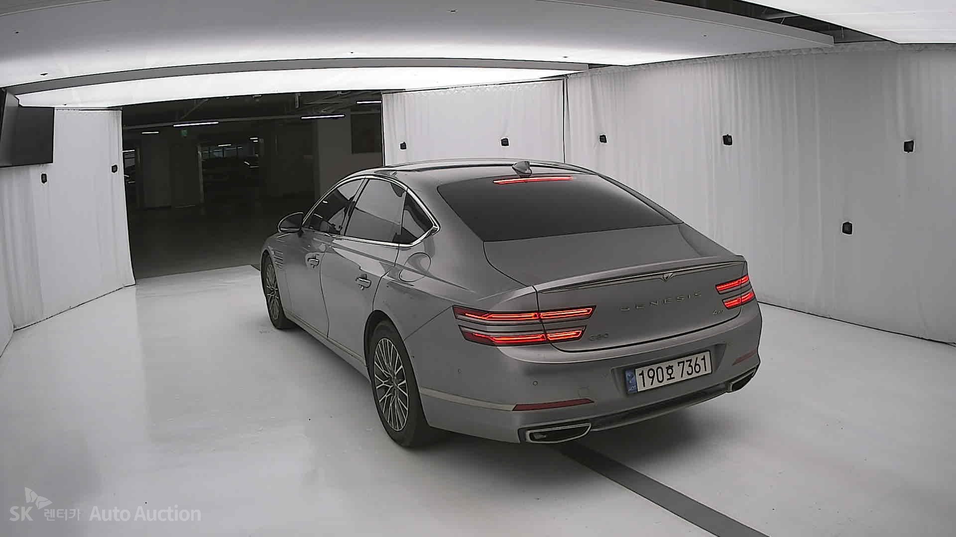 2022 - genesis g80