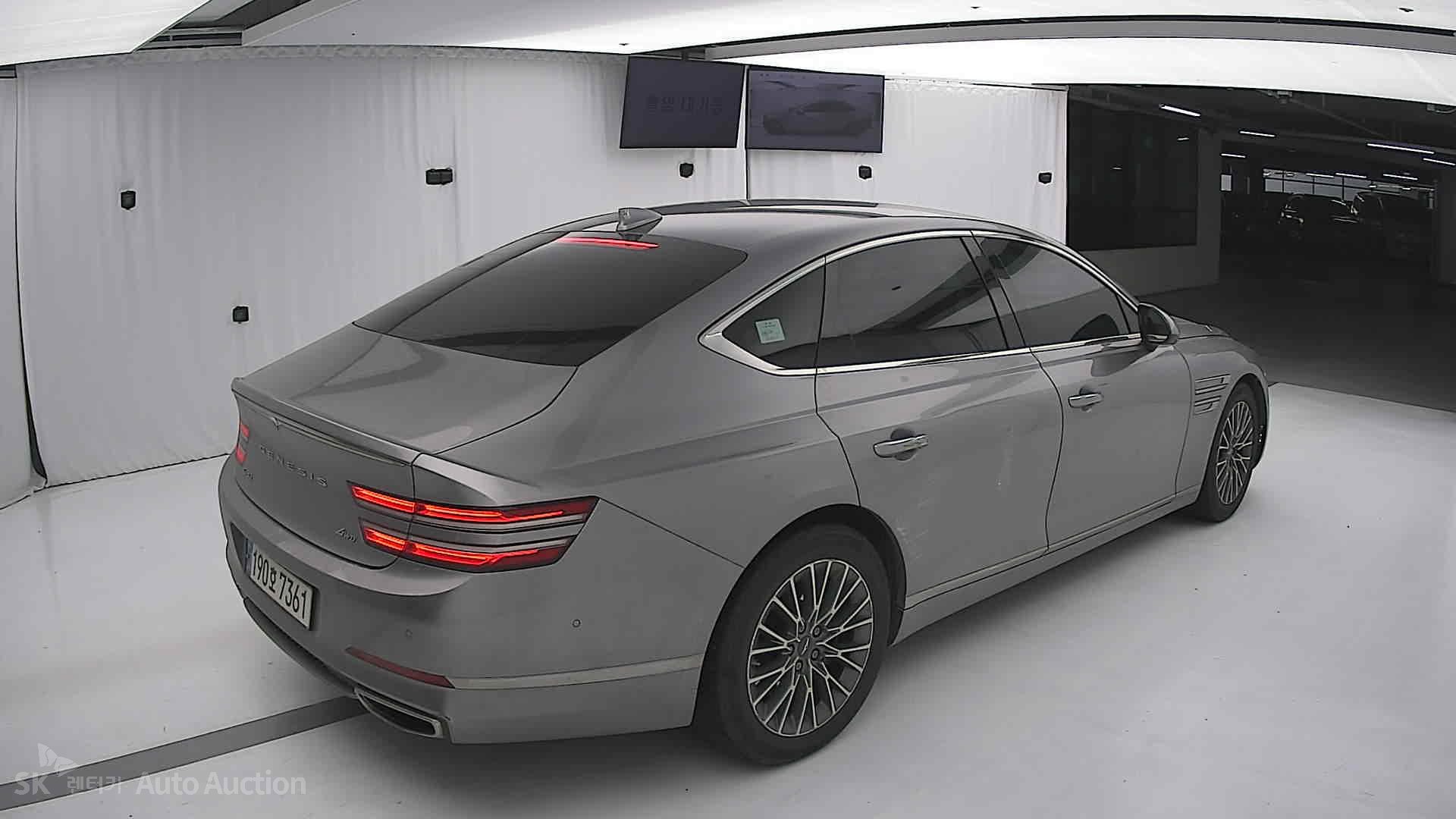 2022 - genesis g80