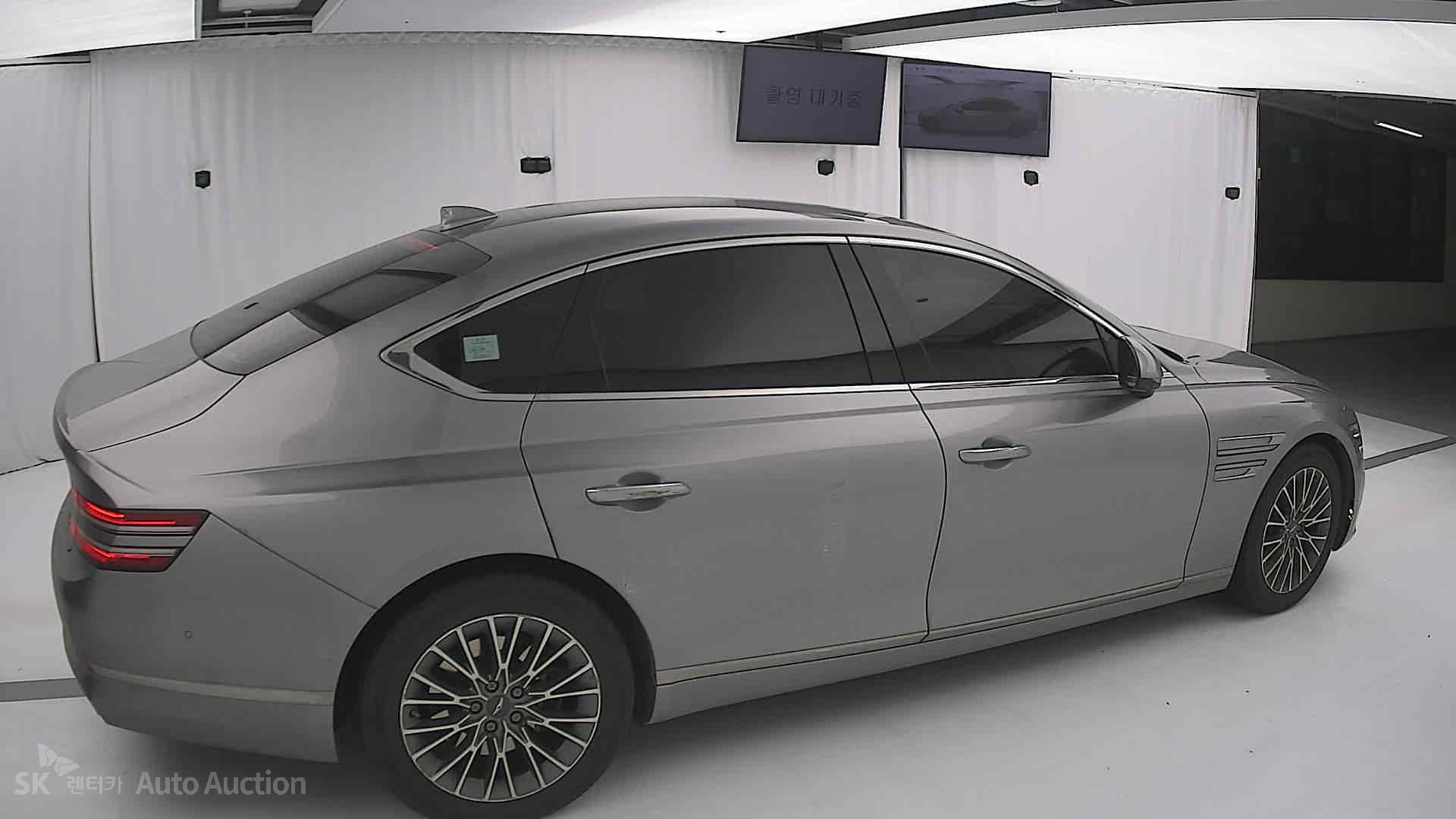 2022 - genesis g80