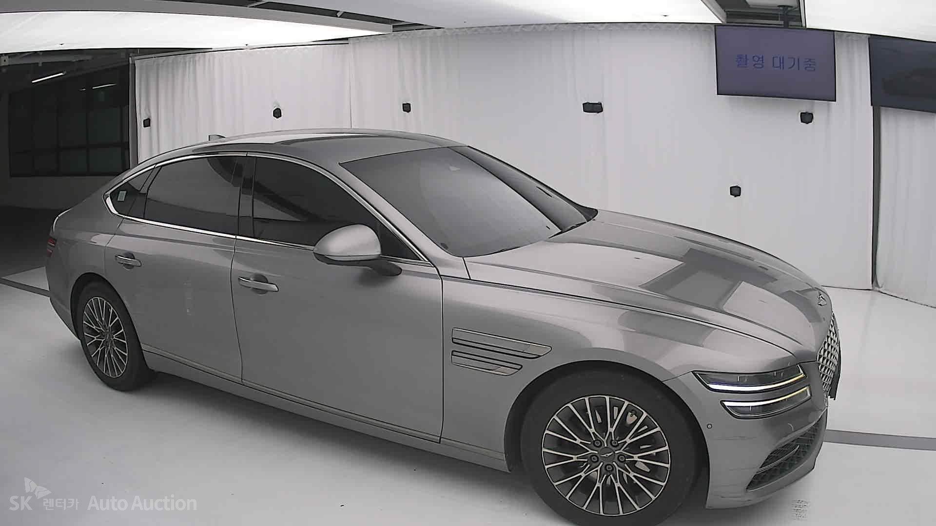 2022 - genesis g80