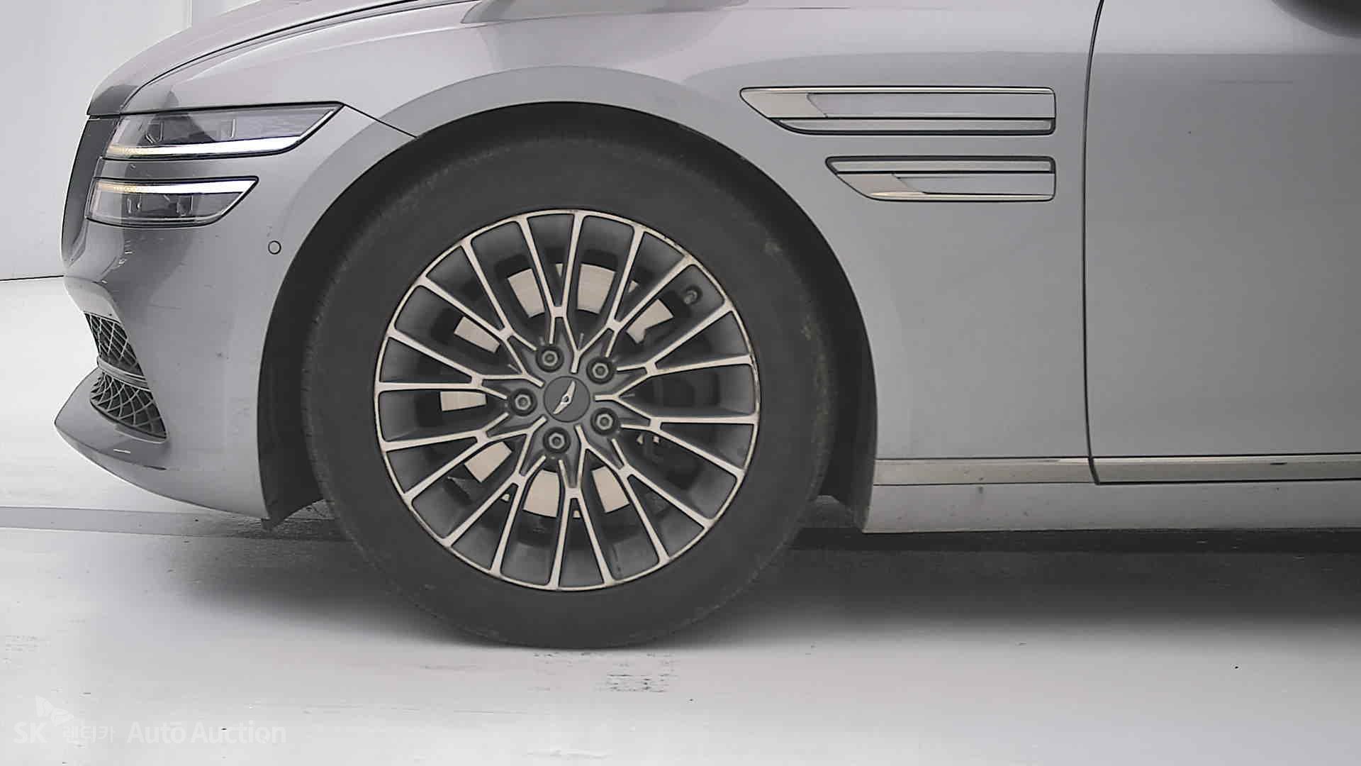 2022 - genesis g80
