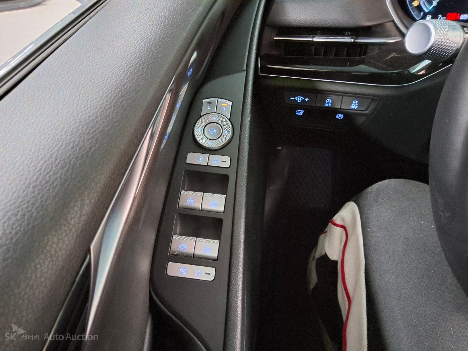 2022 - genesis g80
