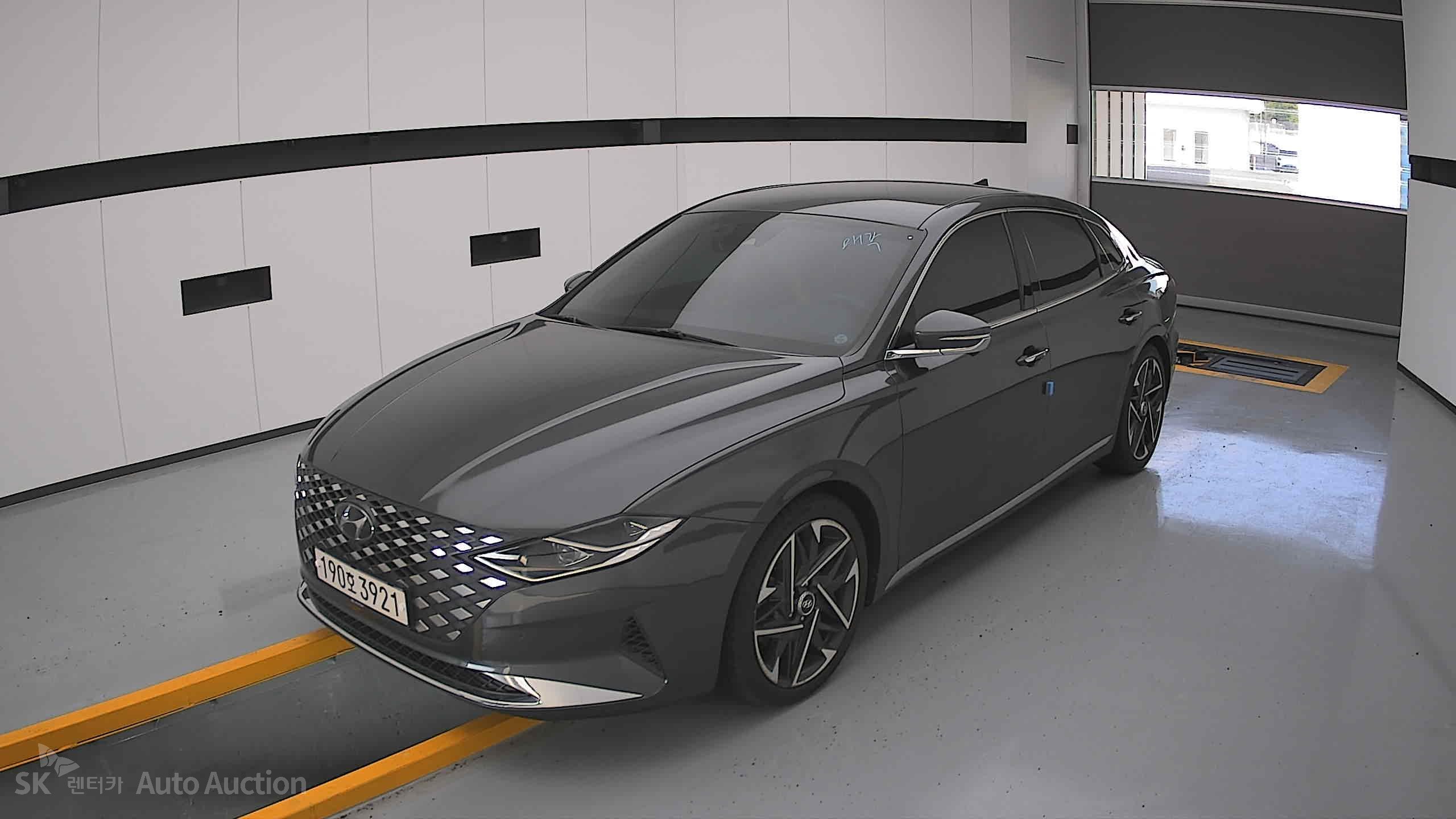 2022 - hyundai grandeur