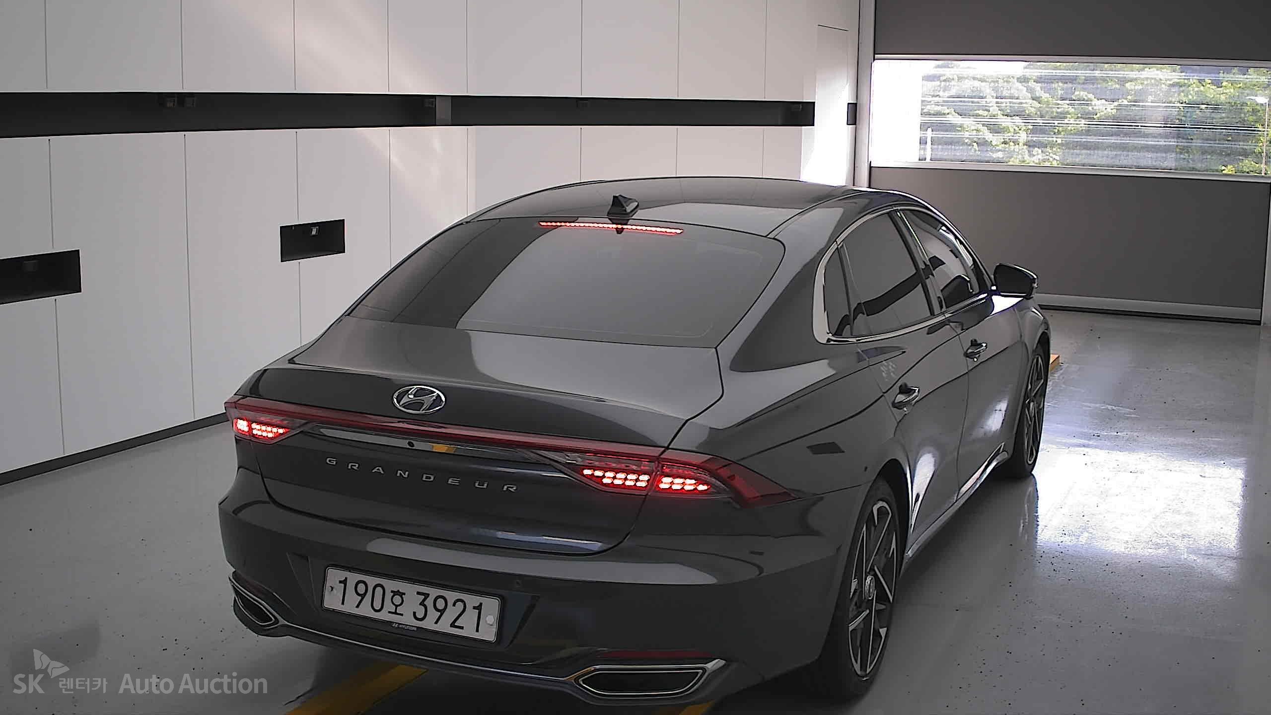 2022 - hyundai grandeur