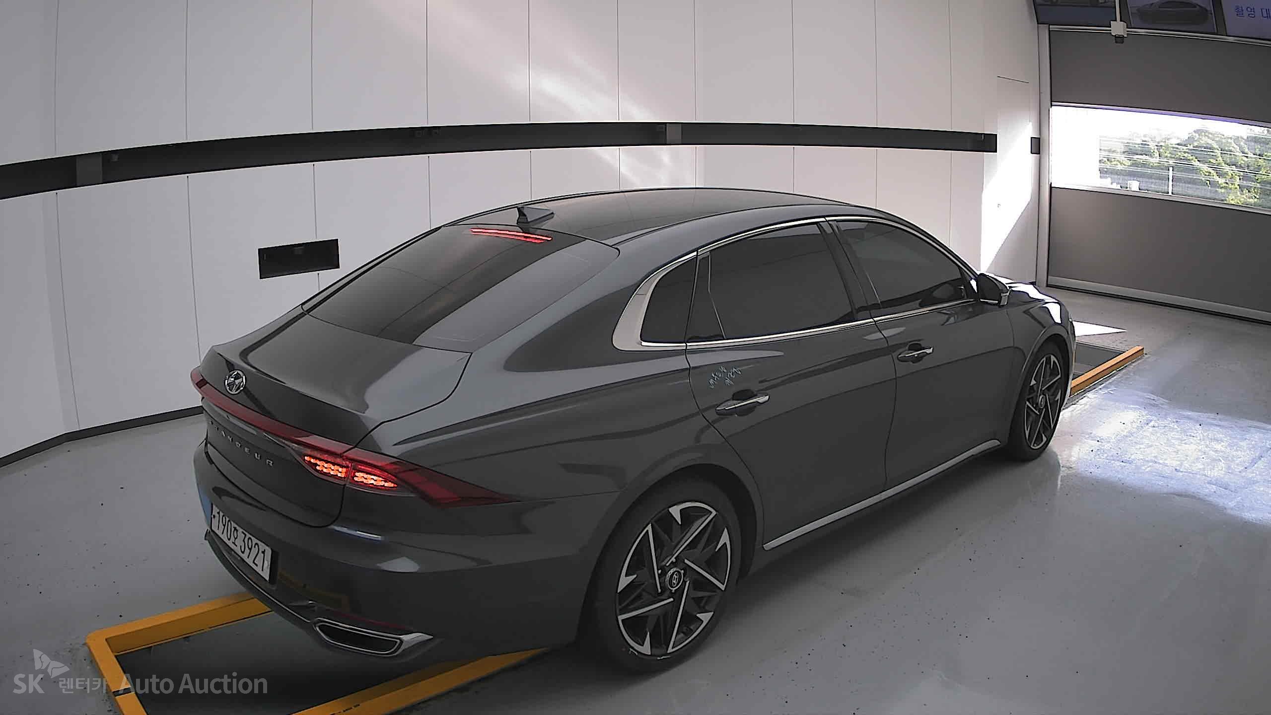 2022 - hyundai grandeur