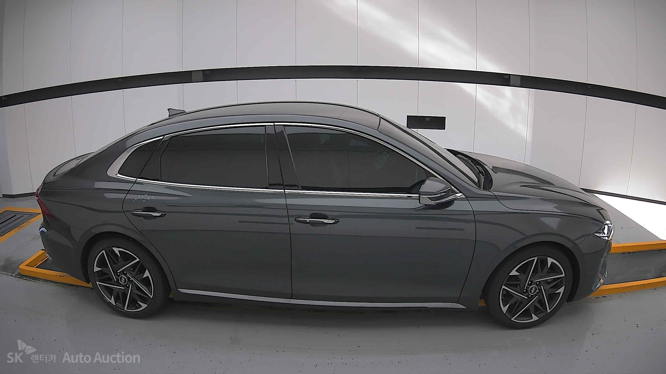 2022 - hyundai grandeur