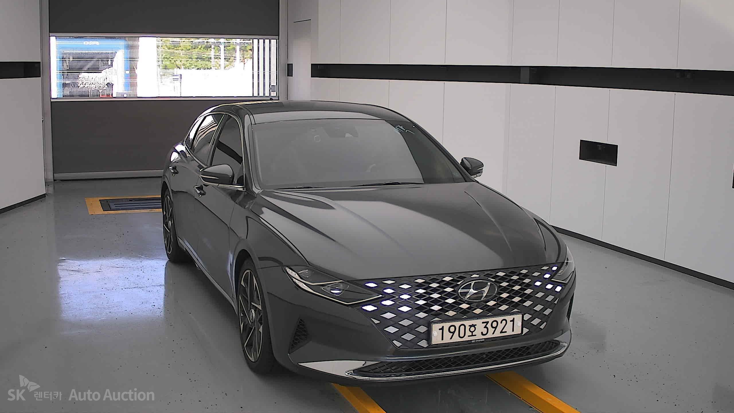 2022 - hyundai grandeur