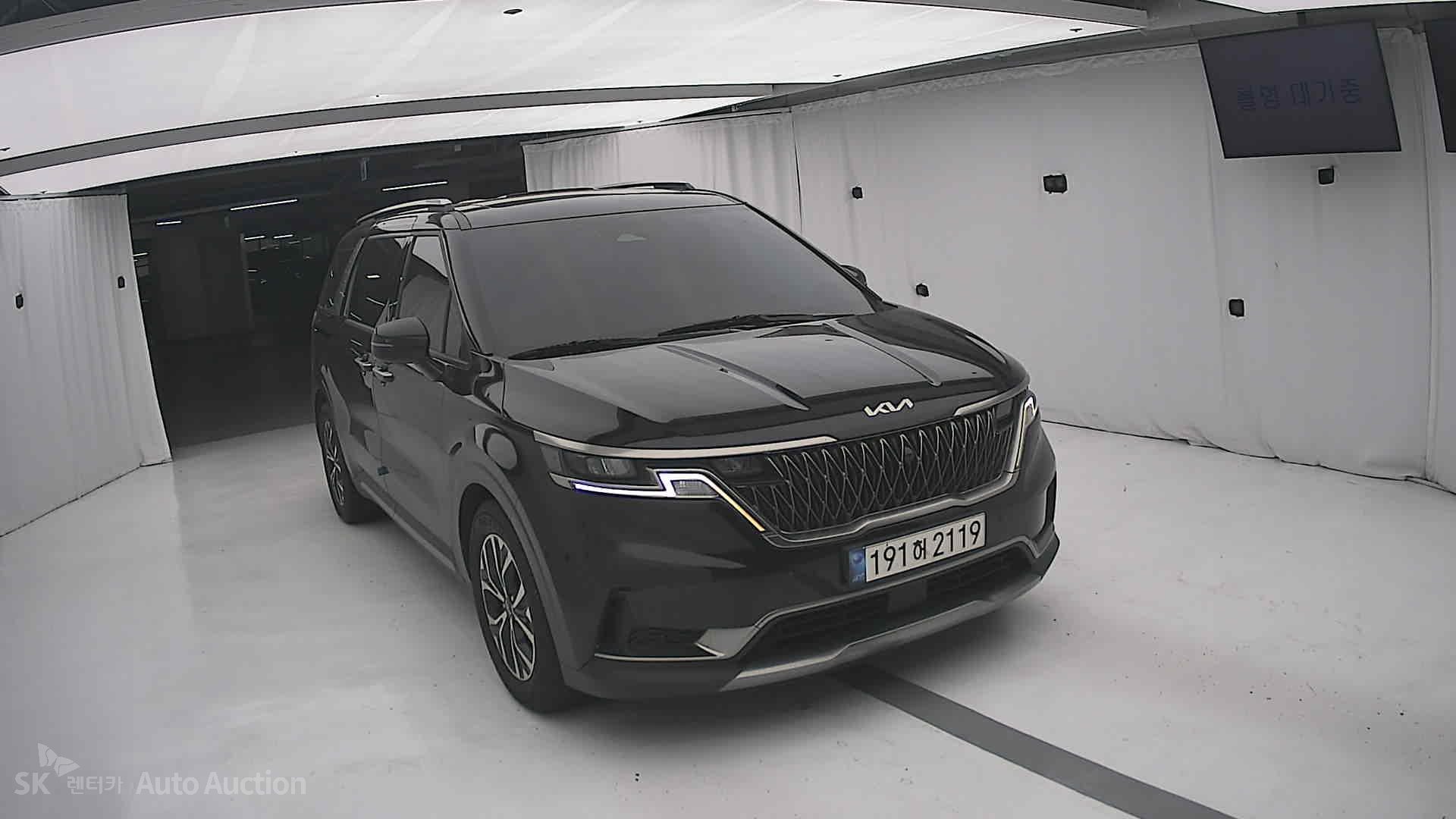 2023 - kia carnival