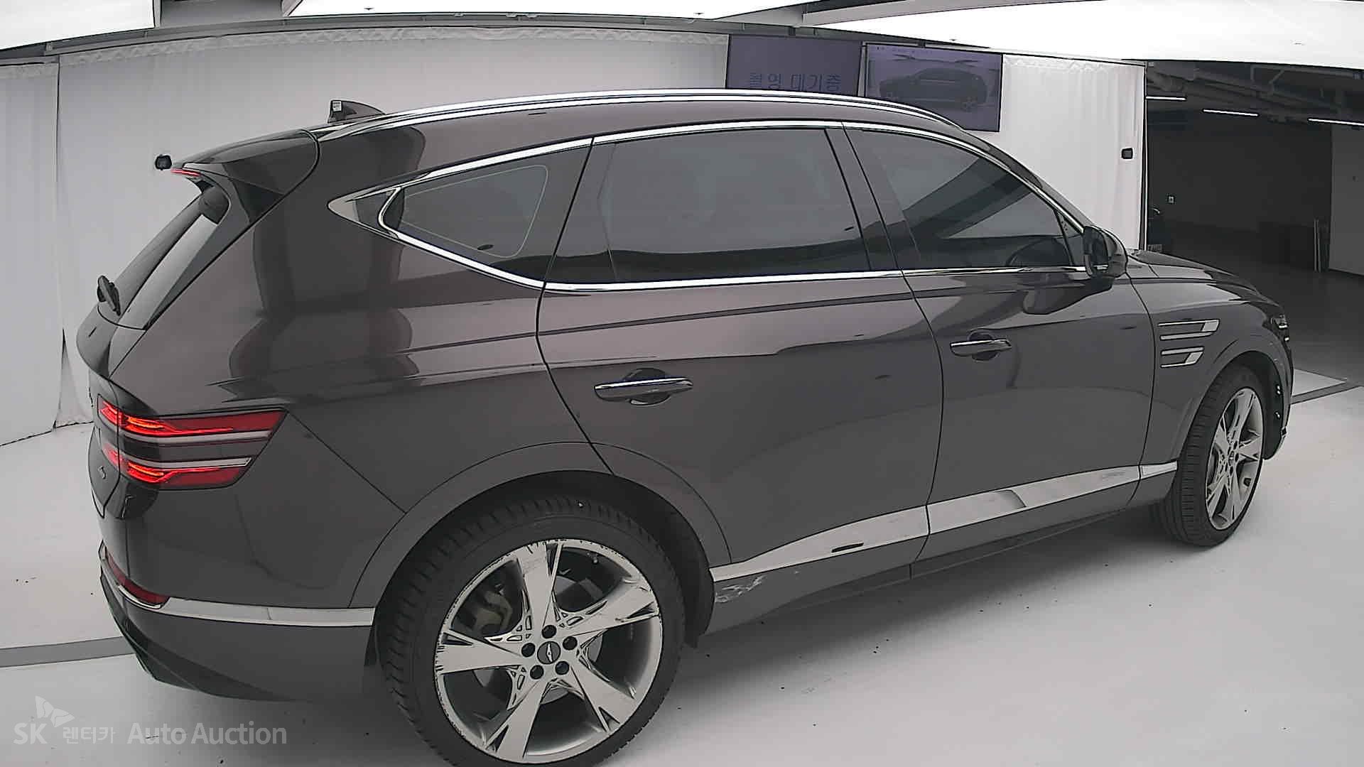 2022 - genesis gv80