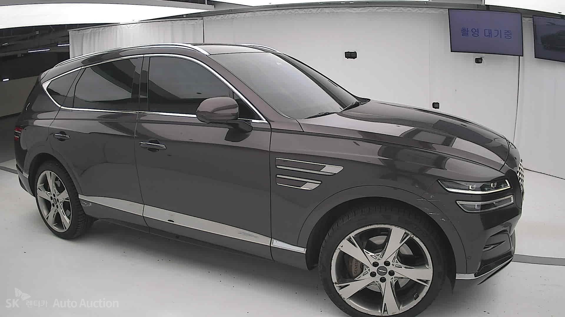 2022 - genesis gv80